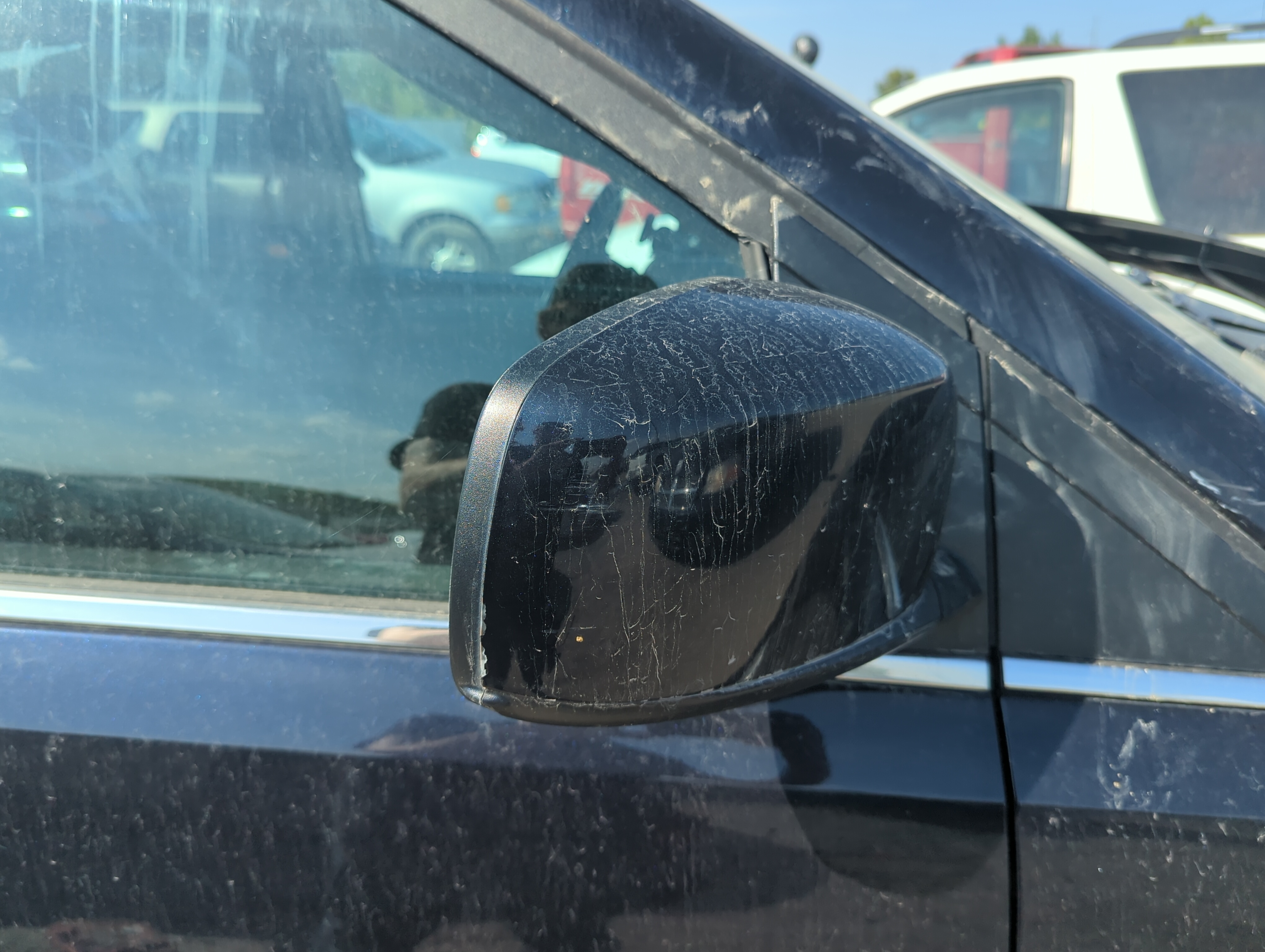 Picture of 2009-2014 Volkswagen Routan Passenger Right Side View Power Door Mirror 1158764