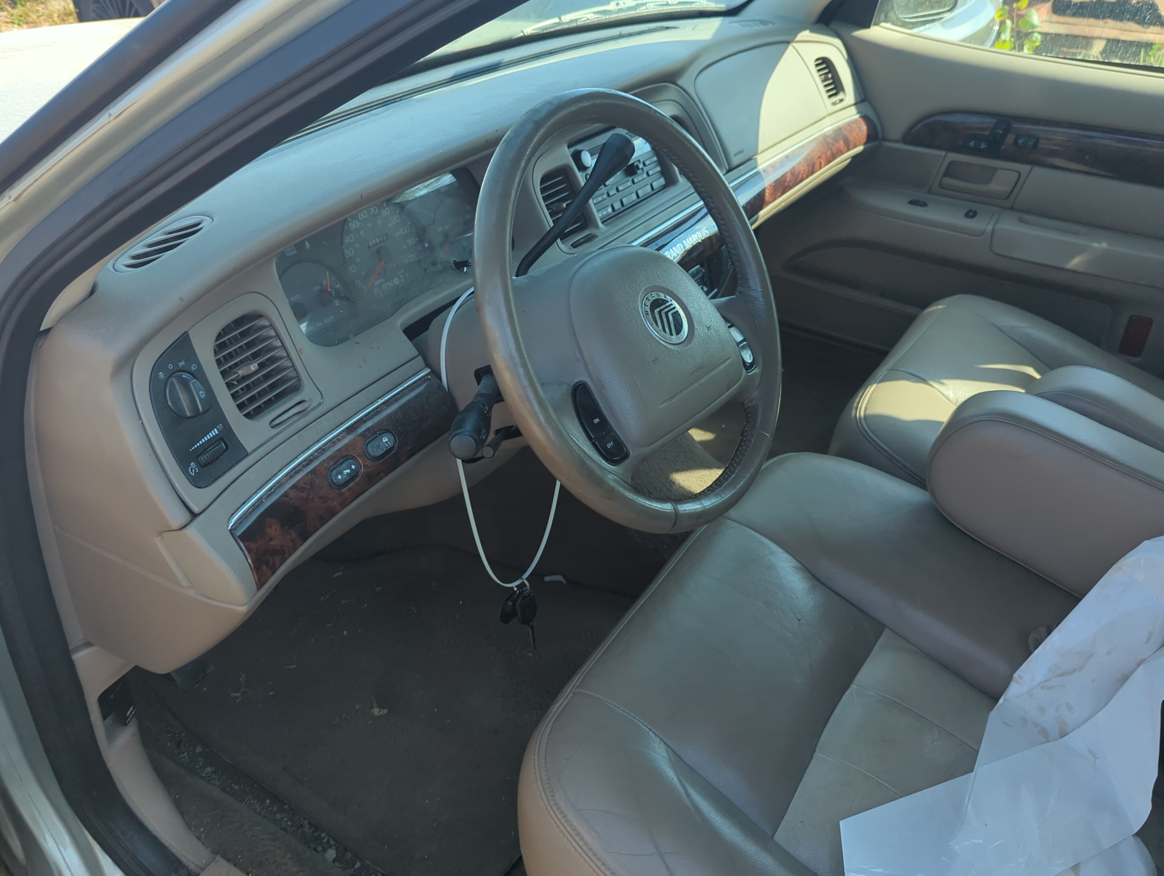 2001 Mercury Grand Marquis Air Bag Driver Left Steering Wheel Mounted 1158878 - Oemusedautoparts1.com