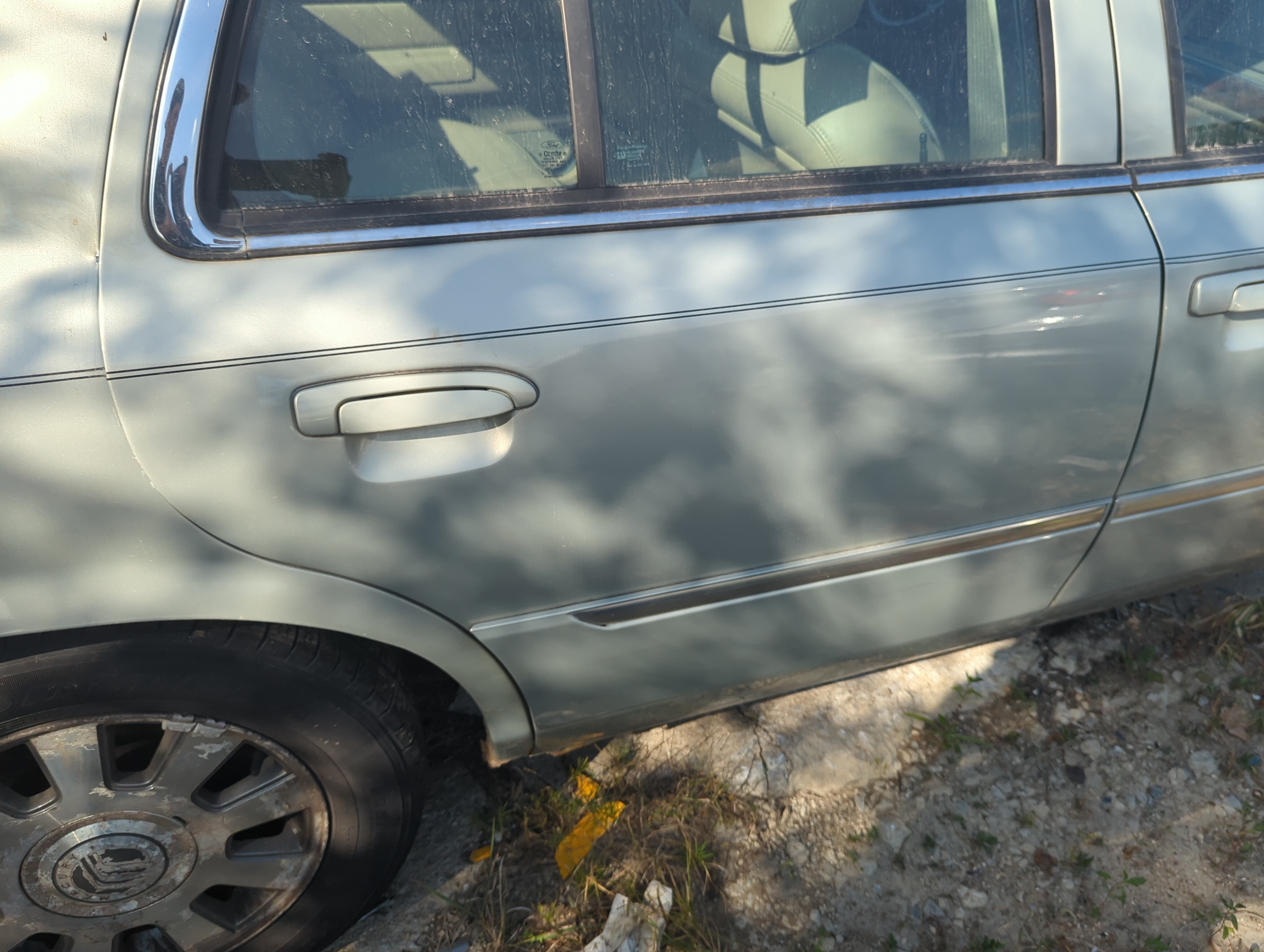 2003-2011 Mercury Grand Marquis Passenger Rear Door Oem 1158921 - Oemusedautoparts1.com