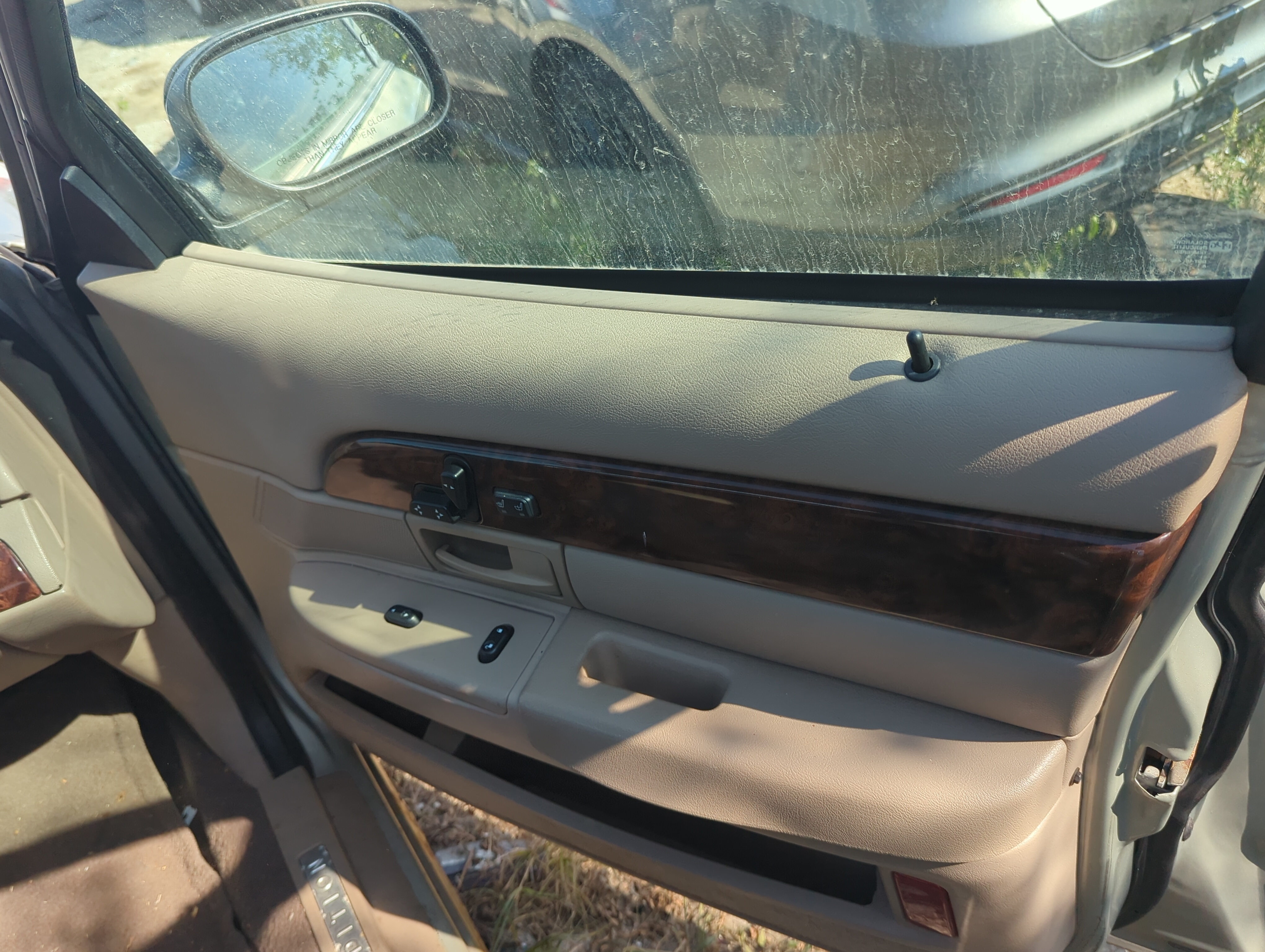Picture of Door Panels 2004 MERCURY GRAND MARQUIS