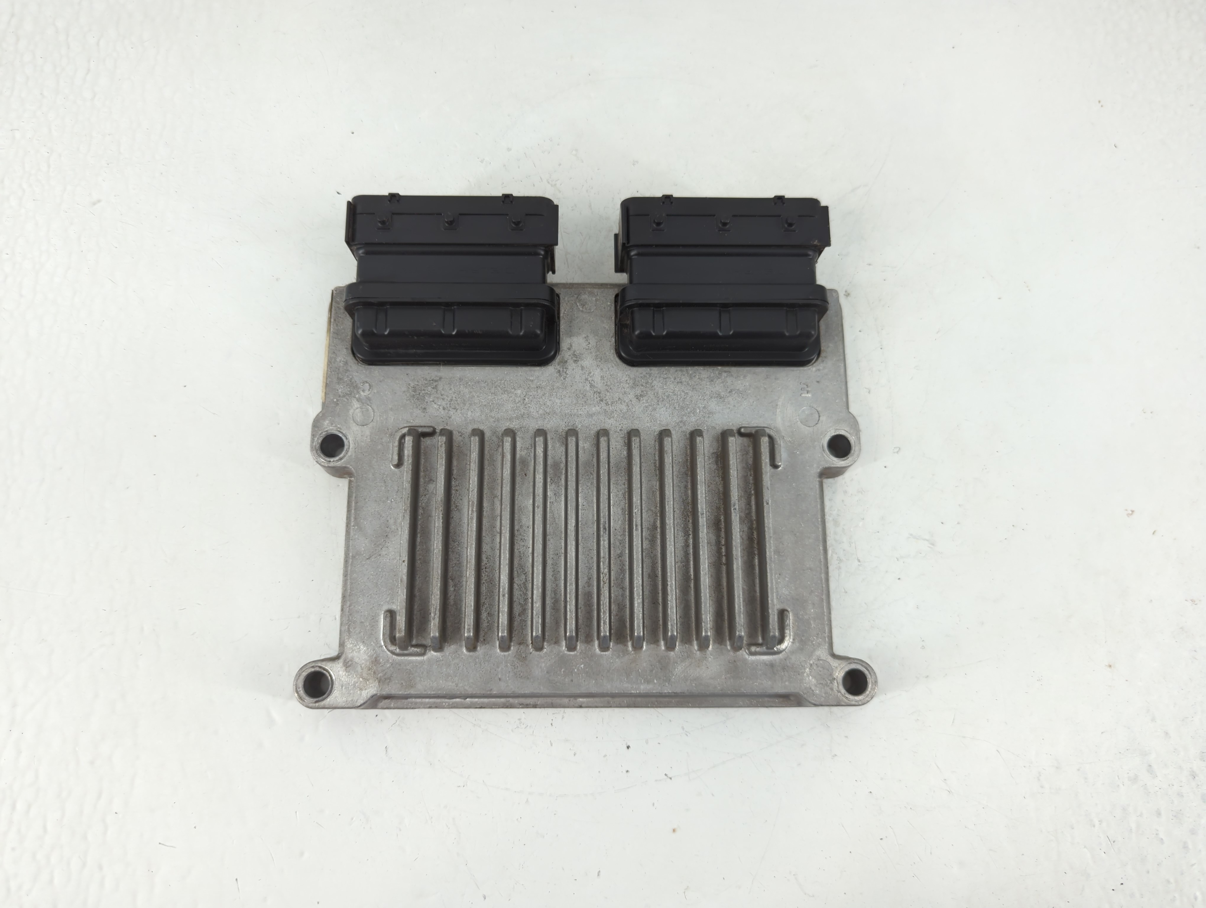 Picture of 2017 Hyundai Santa Fe Engine Control Computer Ecu Pcm Ecm Pcu Oem 1159154