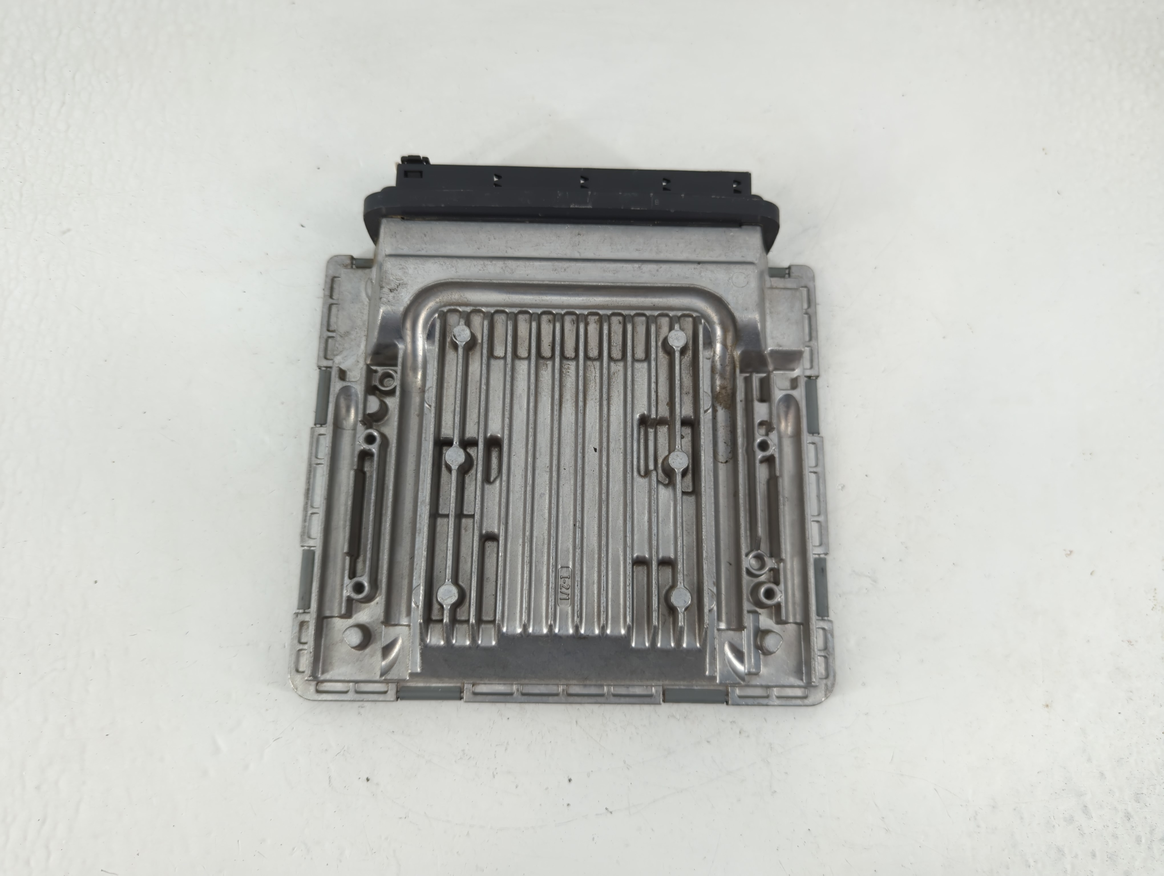2012-2012 Bmw 740i Engine Control Computer Ecu Pcm Ecm Pcu Oem 7 633 038 1159161 - Oemusedautoparts1.com