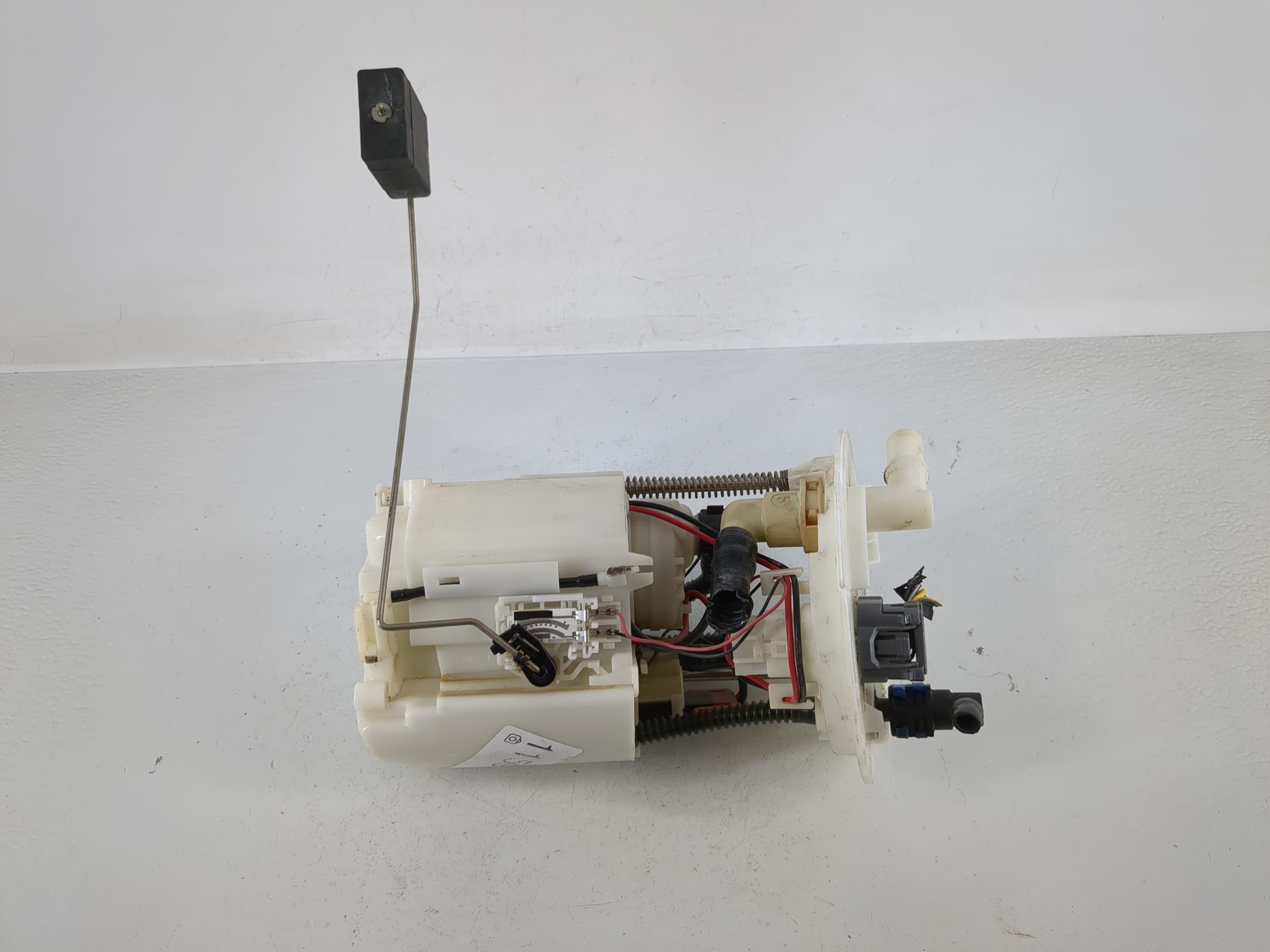 2013-2019 Ford Taurus Electrical Gas Fuel Pump Assembly 1159189 - Oemusedautoparts1.com
