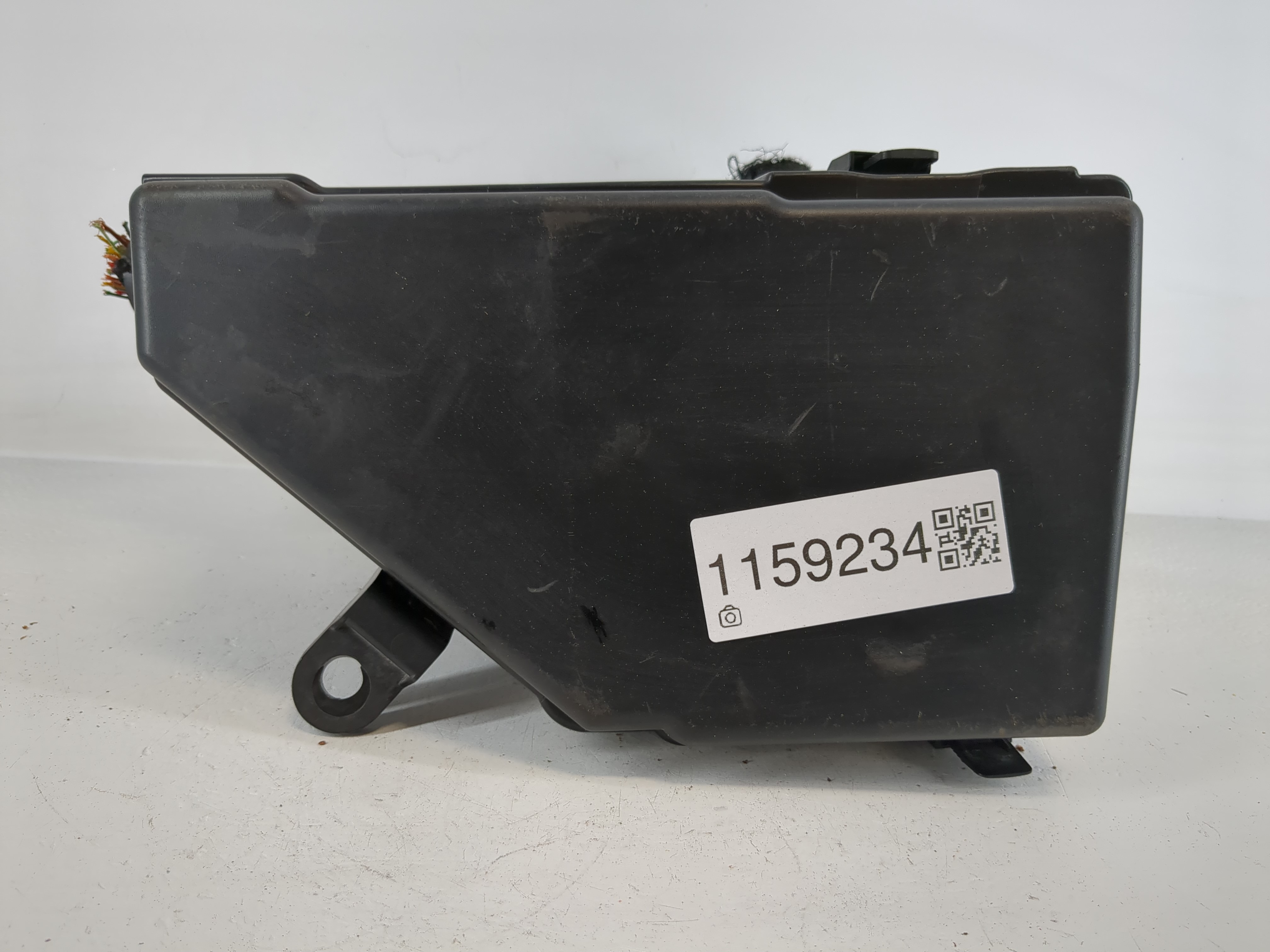 Picture of 2021-2022 Nissan Rogue Fusebox Fuse Box Relay Module 24382 6ra2a 1159234