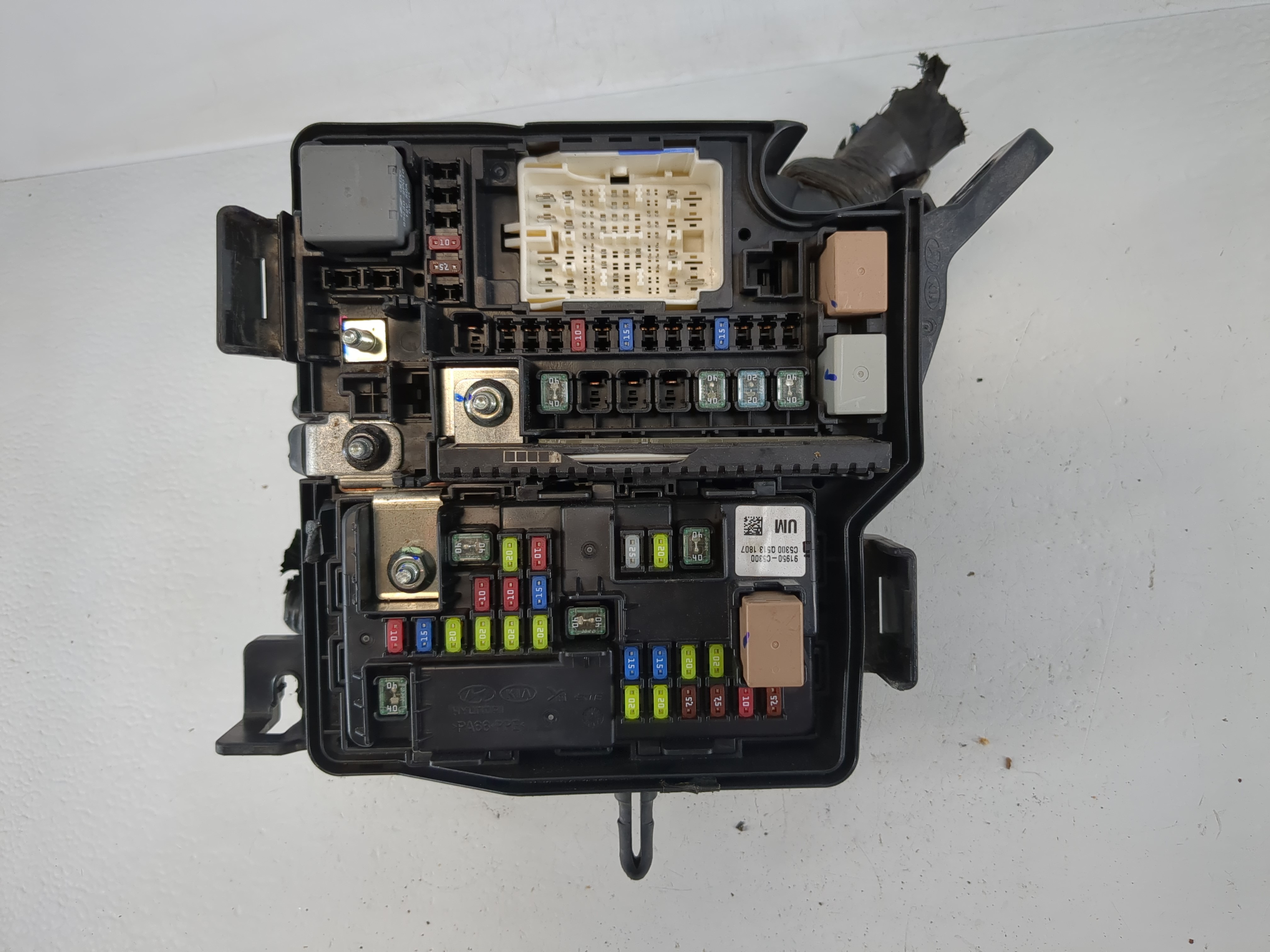Picture of 2016-2018 Kia Sorento Fusebox Fuse Box Relay Module 91950-c5300 1159238