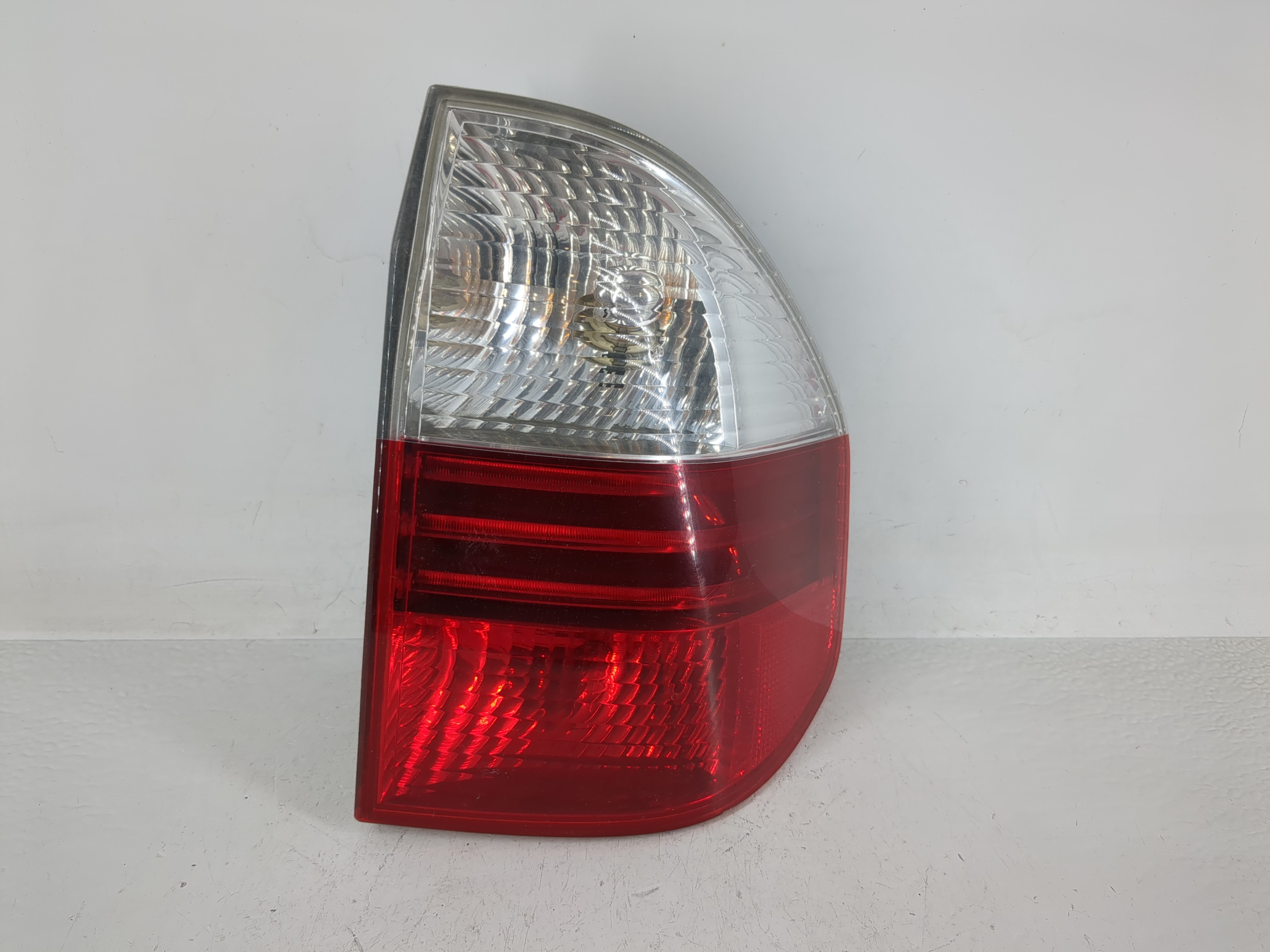 Picture of 2007-2010 Bmw X3 Passenger Right Side Tail Light Taillight Oem 1159282