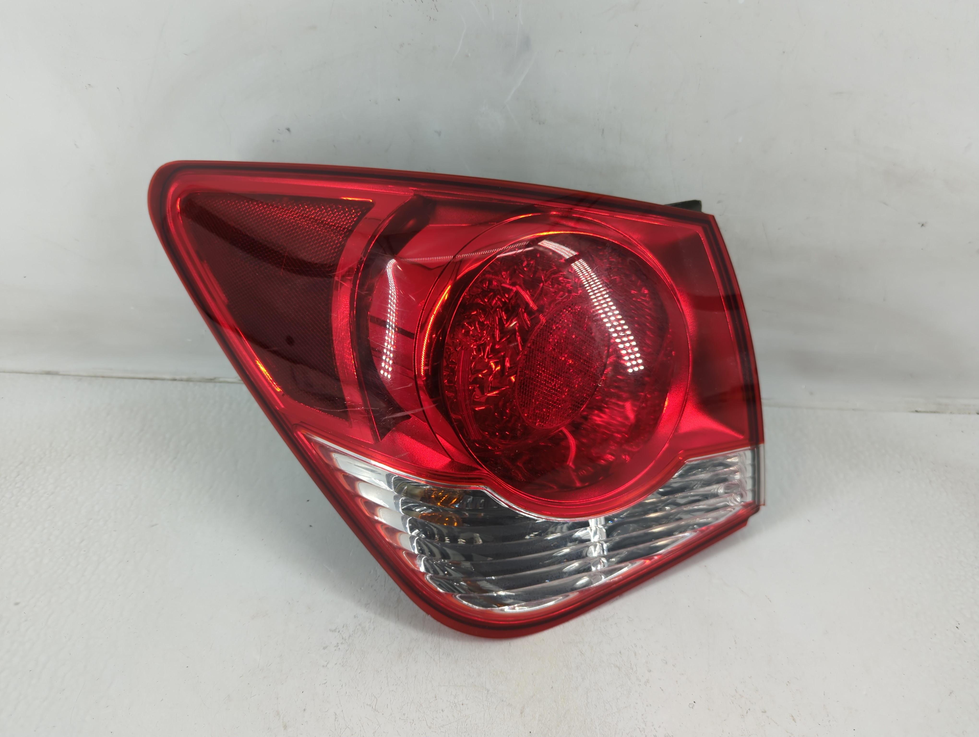 Picture of 2011-2016 Chevrolet Cruze Passenger Right Side Tail Light Taillight Oem 1159291