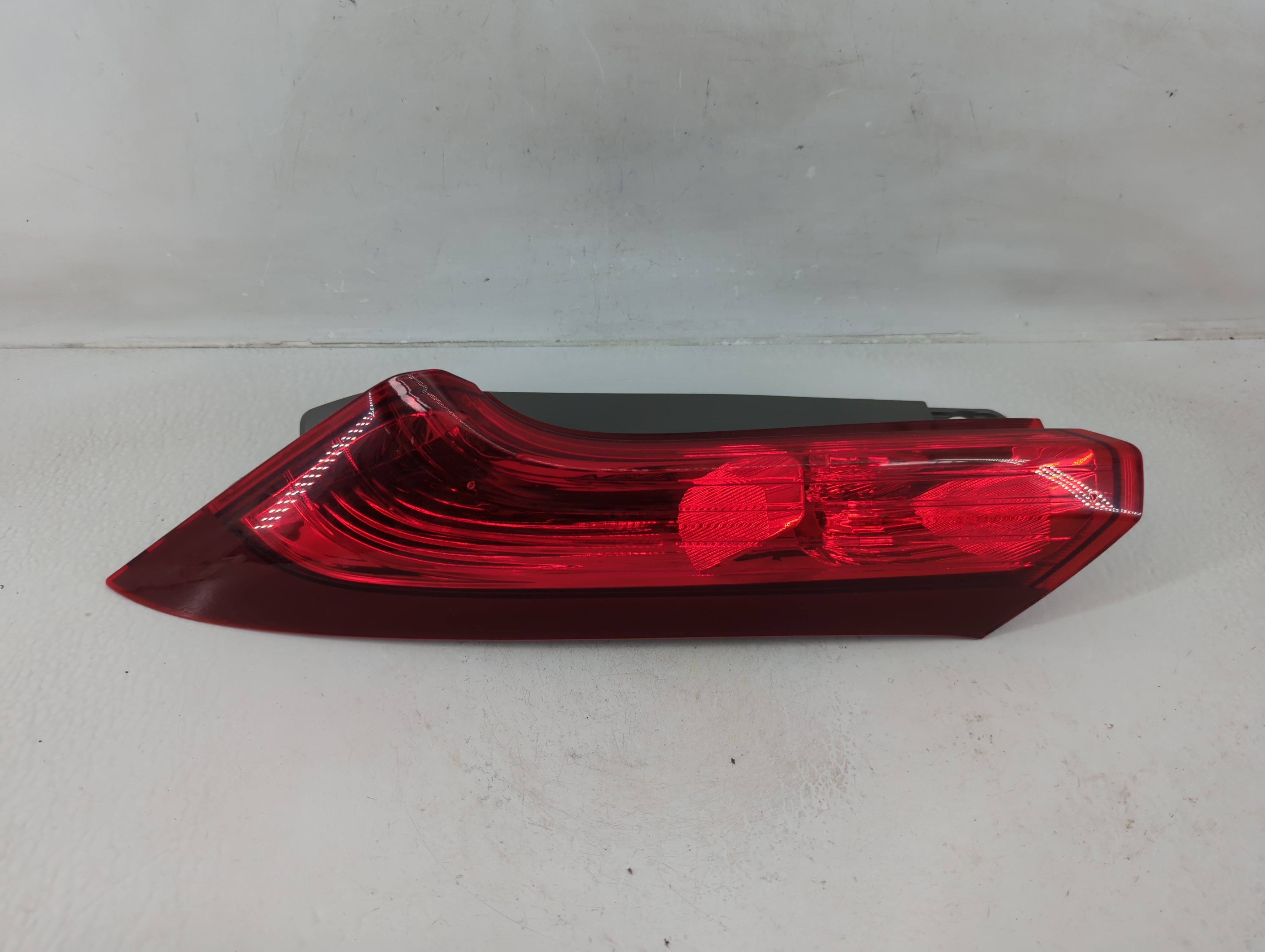 2012-2014 Honda Cr-v Driver Left Side Tail Light Taillight Oem 1159314 - Oemusedautoparts1.com