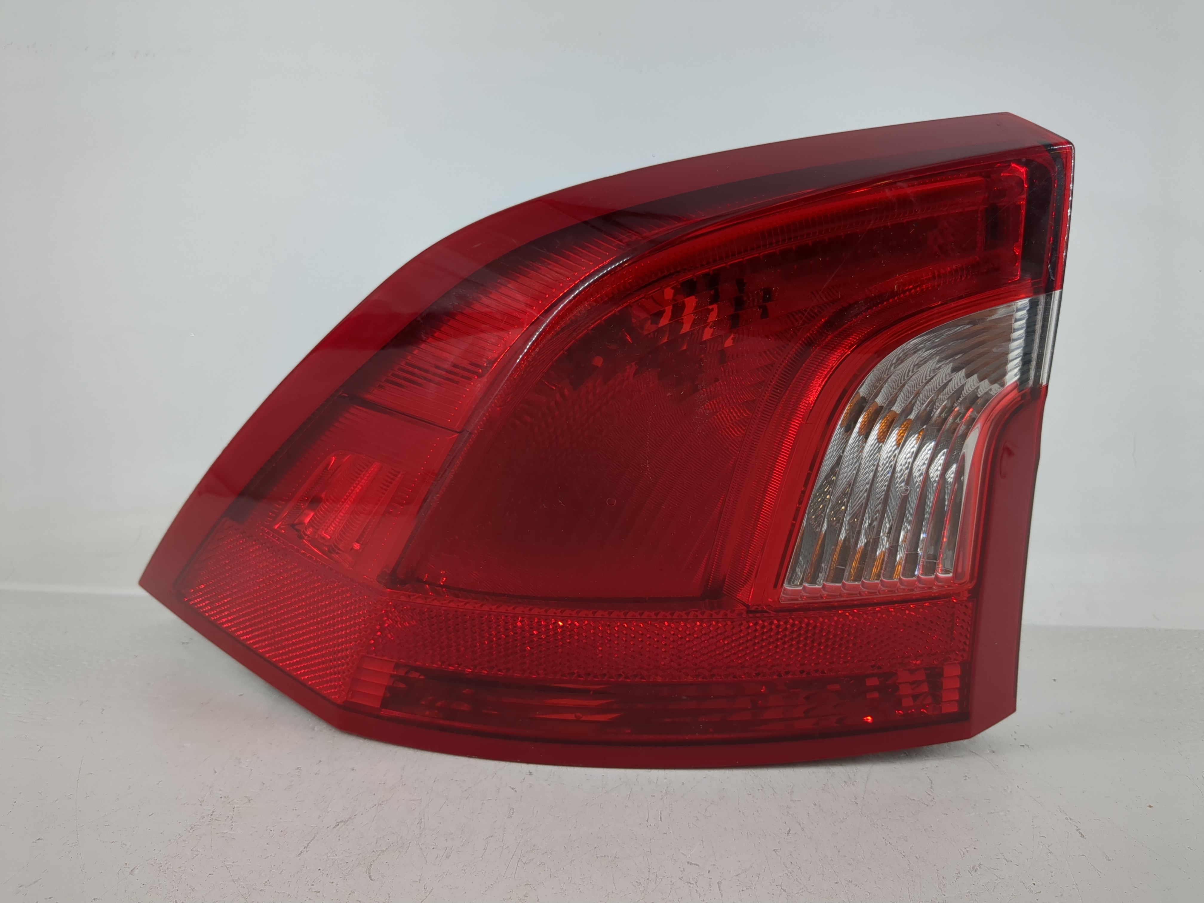 2011-2018 Volvo S60 Driver Left Side Tail Light Taillight Oem 1159356 - Oemusedautoparts1.com