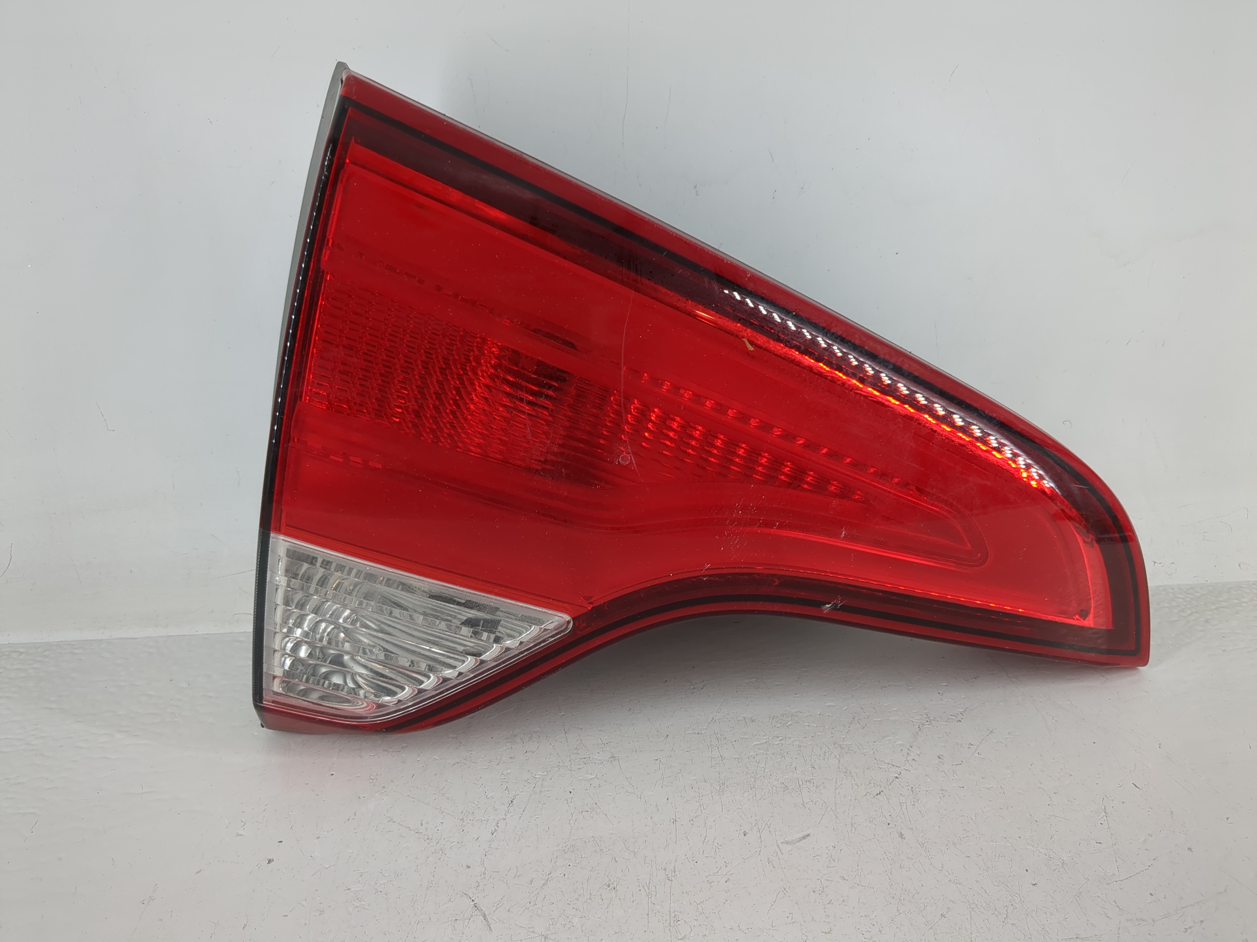 Picture of 2014-2015 Kia Sorento Driver Left Side Tail Light Taillight Oem 1159359
