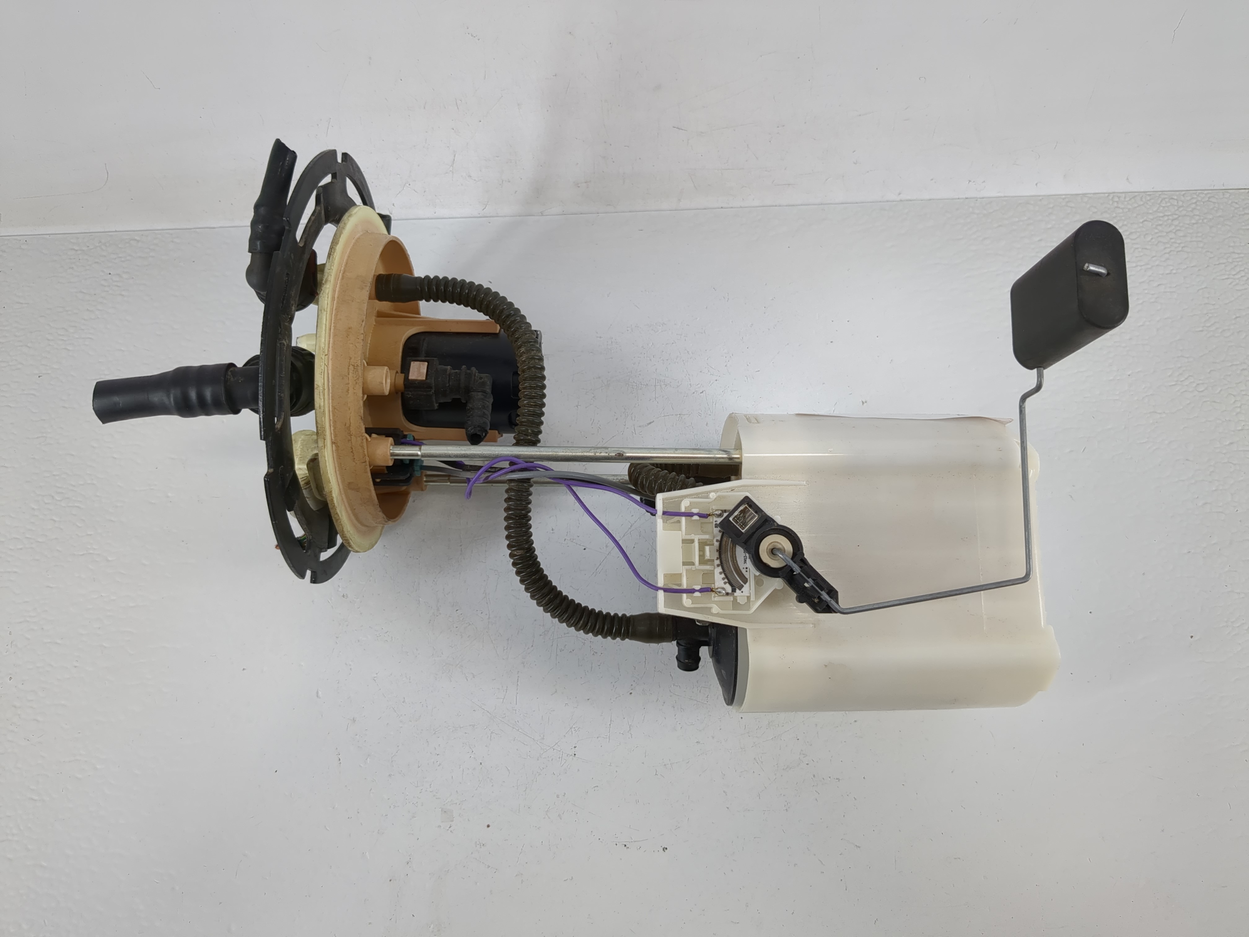 2015-2020 Ford F-150 Electrical Gas Fuel Pump Assembly 1159366 - Oemusedautoparts1.com