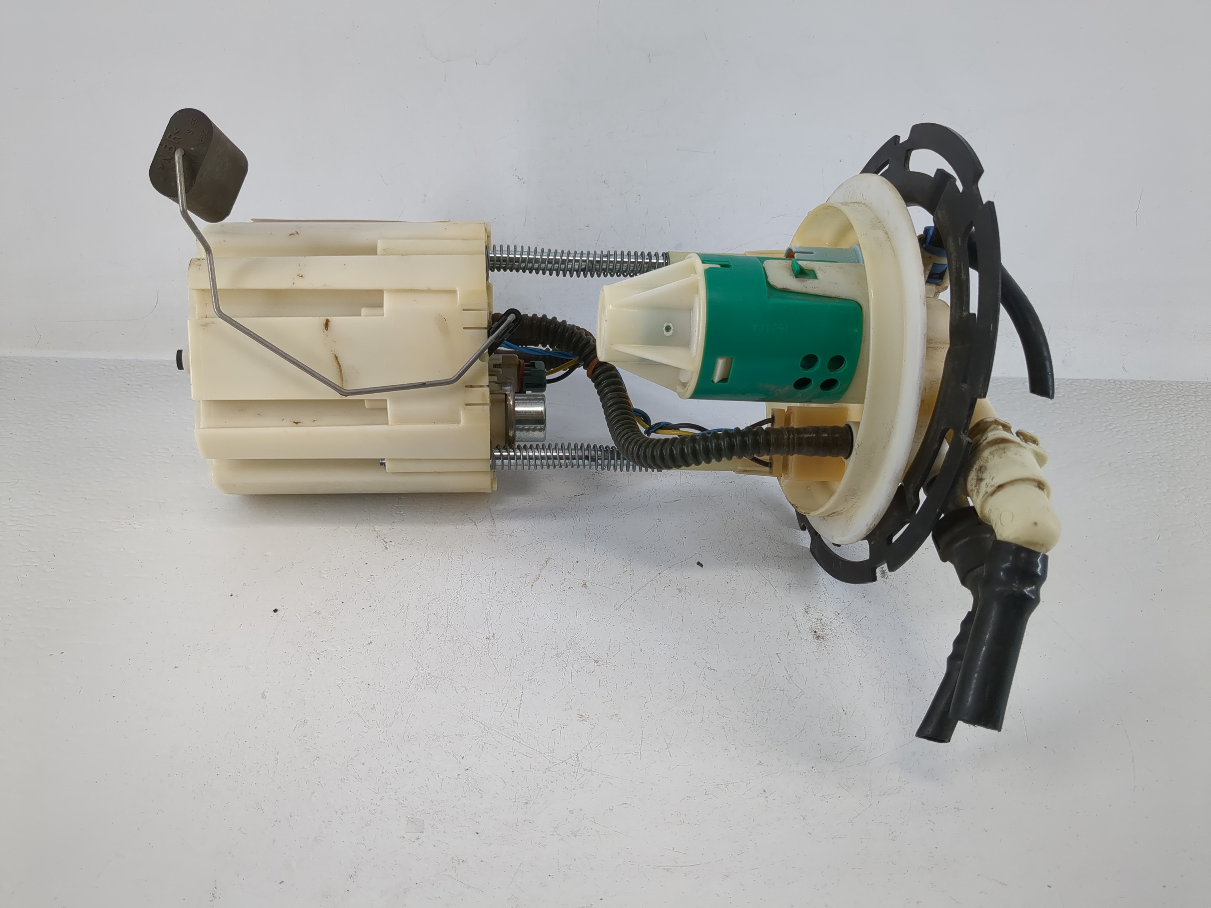 2008-2011 Chevrolet Impala Electrical Gas Fuel Pump Assembly 1159376 - Oemusedautoparts1.com