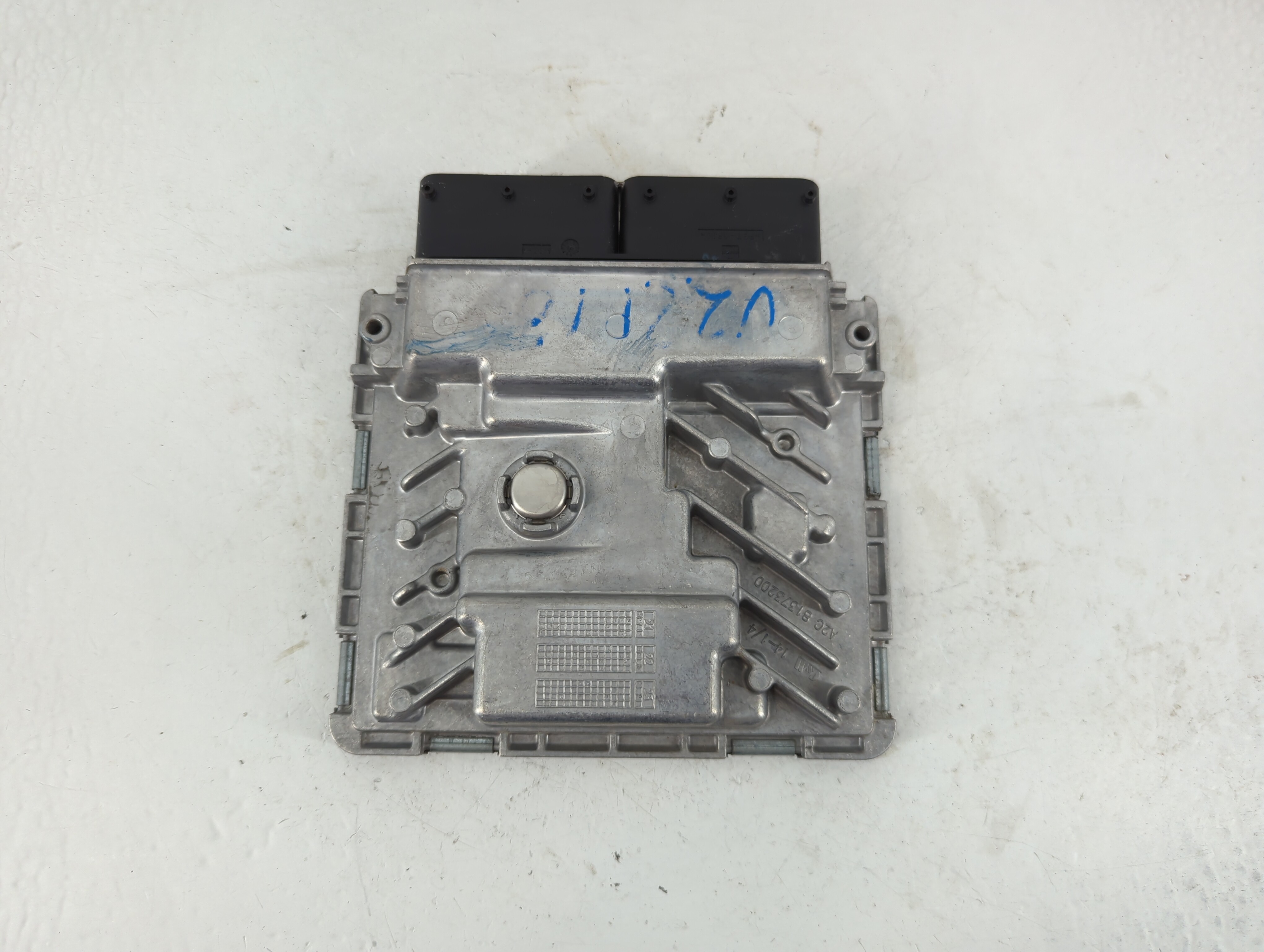2024 Audi Q3 Engine Control Computer Ecu Pcm Ecm Pcu Oem 06K 907 425 J 1159531 - Oemusedautoparts1.com