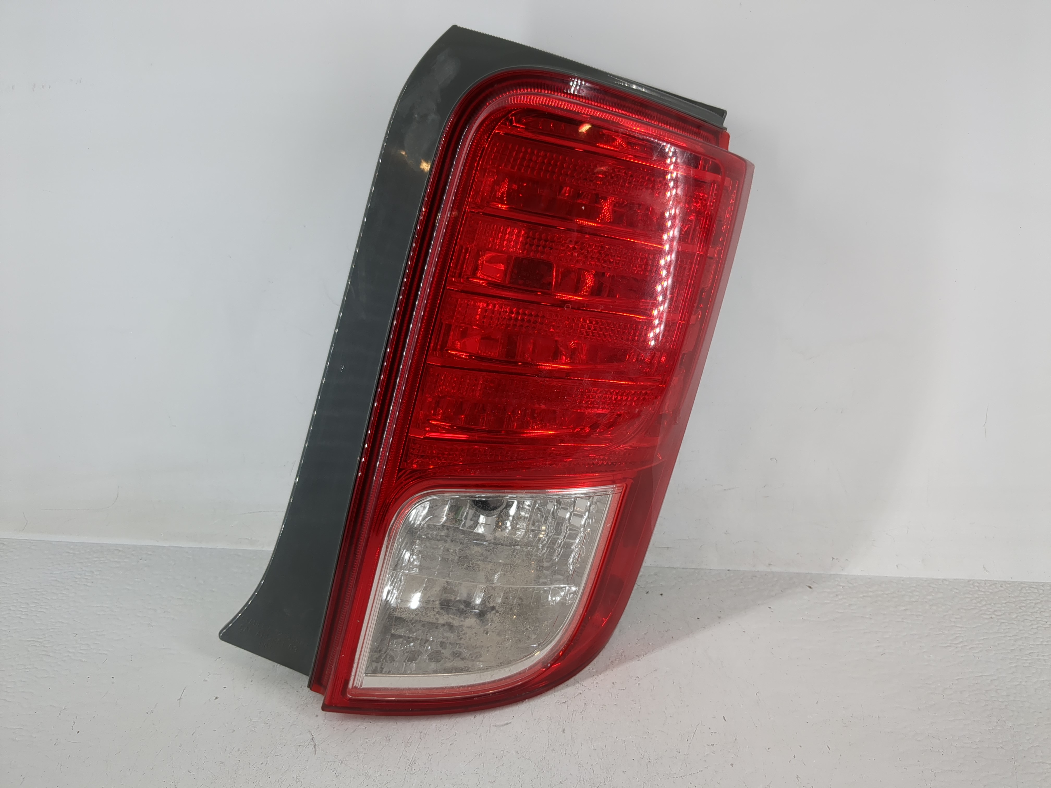 2011-2015 Scion Xb Driver Left Side Tail Light Taillight Oem 1159542 - Oemusedautoparts1.com