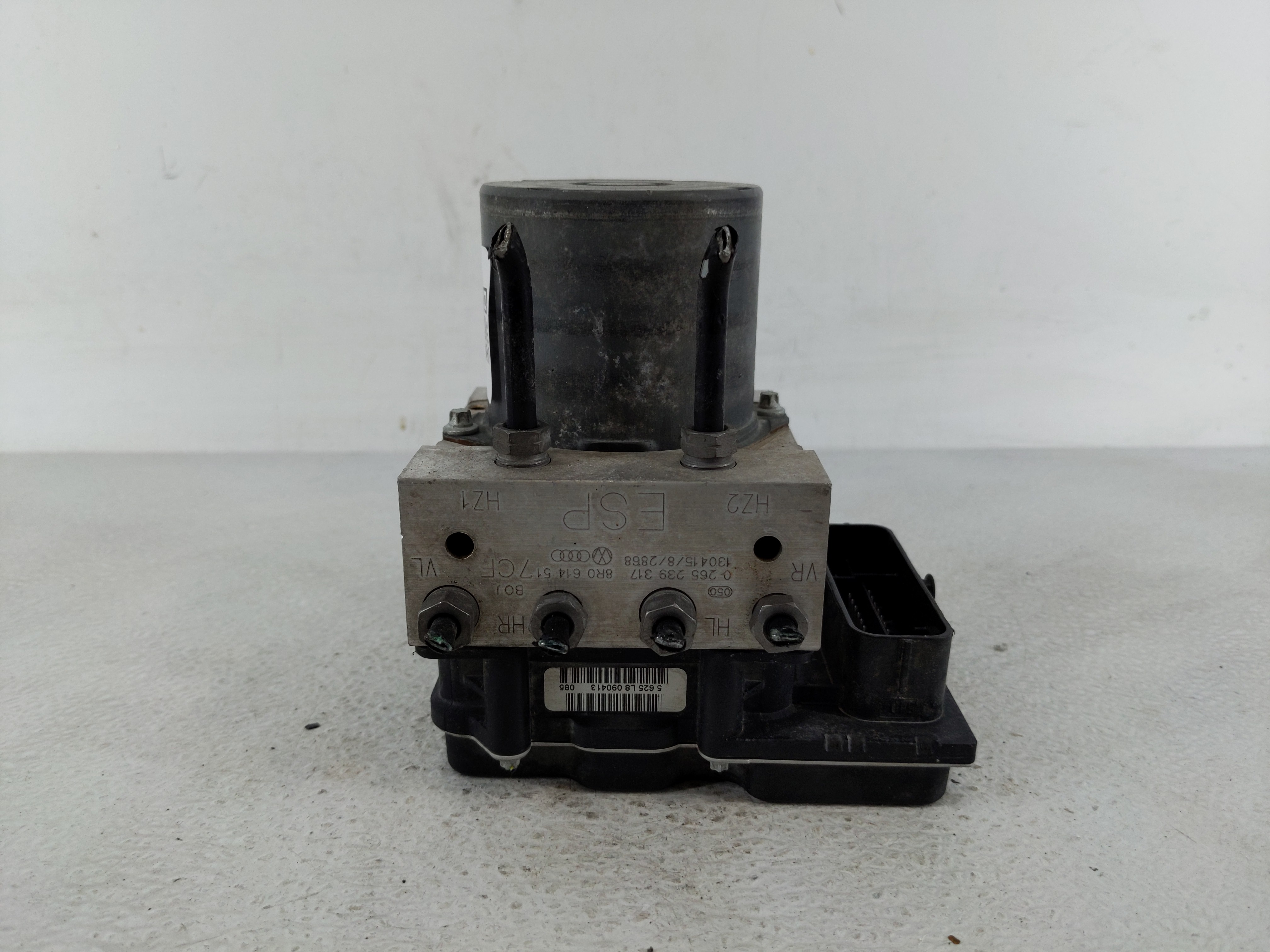 2013-2013 Audi Q5 Abs Pump Control Module 1159618 - Oemusedautoparts1.com