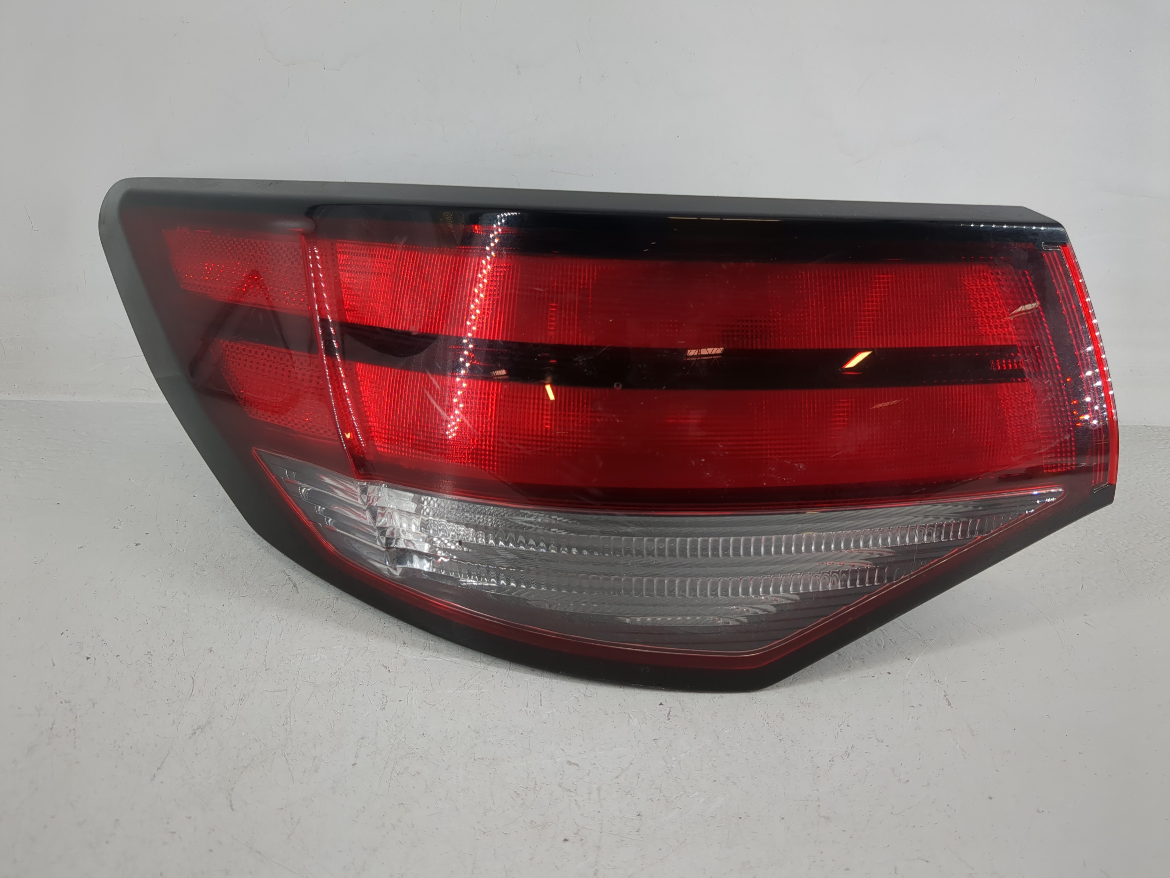 Picture of 2020-2022 Nissan Sentra Driver Left Side Tail Light Taillight Oem 1159705