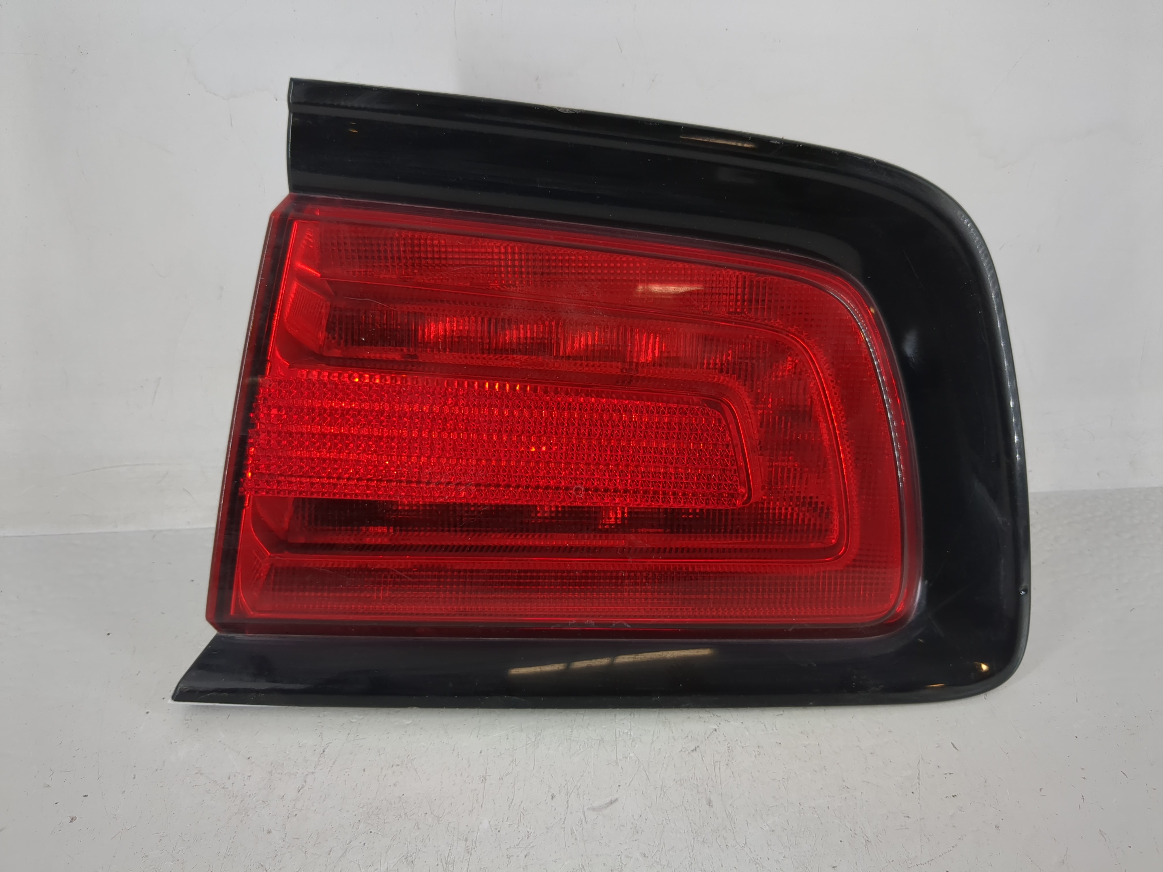 Picture of 2011-2014 Dodge Charger Passenger Right Side Tail Light Taillight Oem 1159708