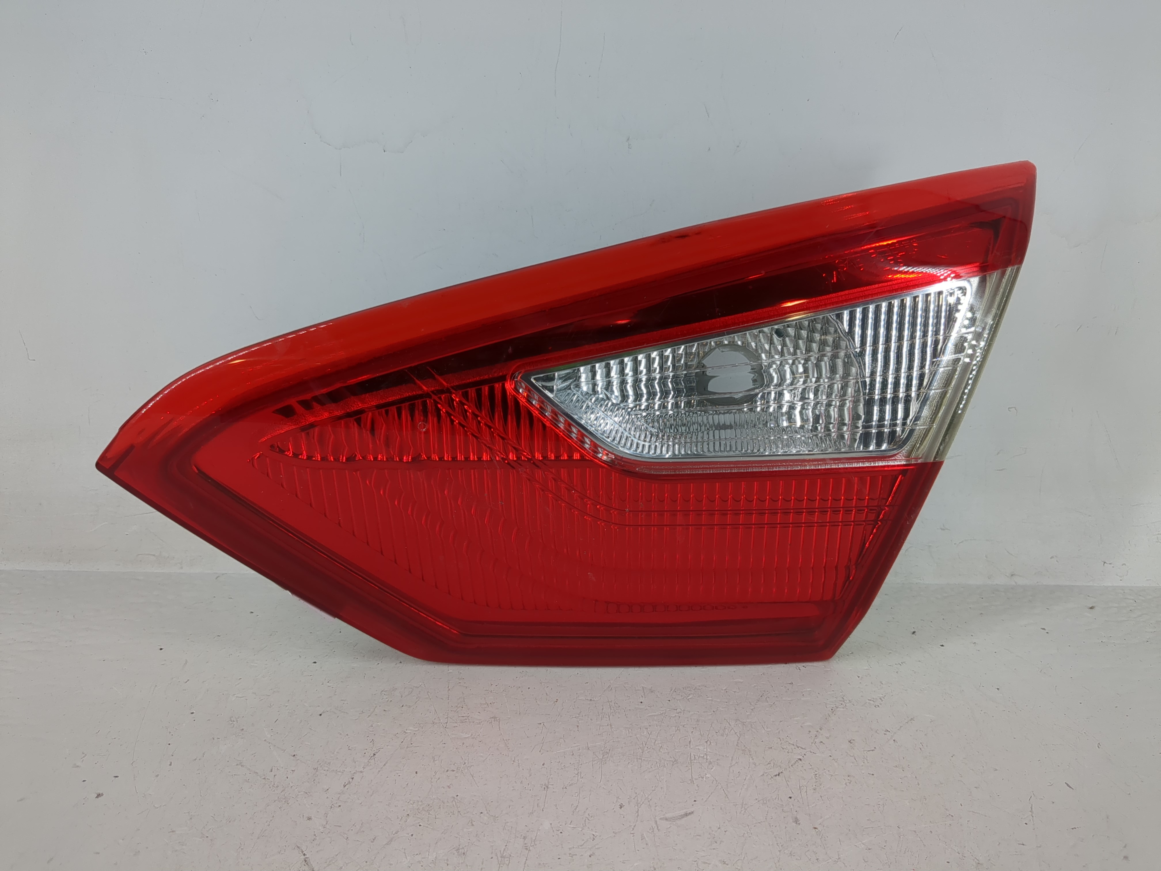 2013-2014 Ford Focus Passenger Right Side Tail Light Taillight Oem 1159710 - Oemusedautoparts1.com