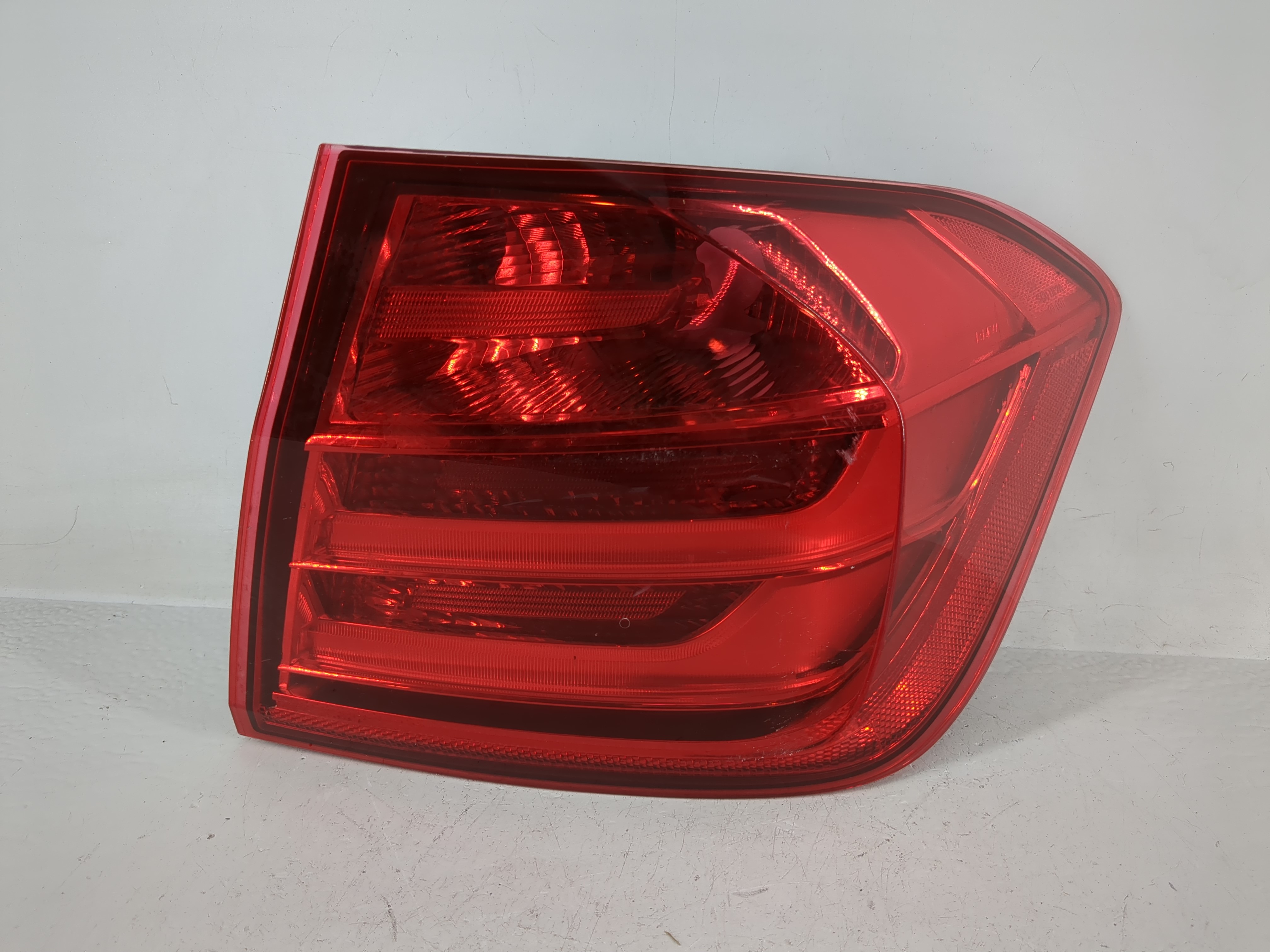 2014-2015 Bmw 328i Driver Left Side Tail Light Taillight Oem 1159732 - Oemusedautoparts1.com