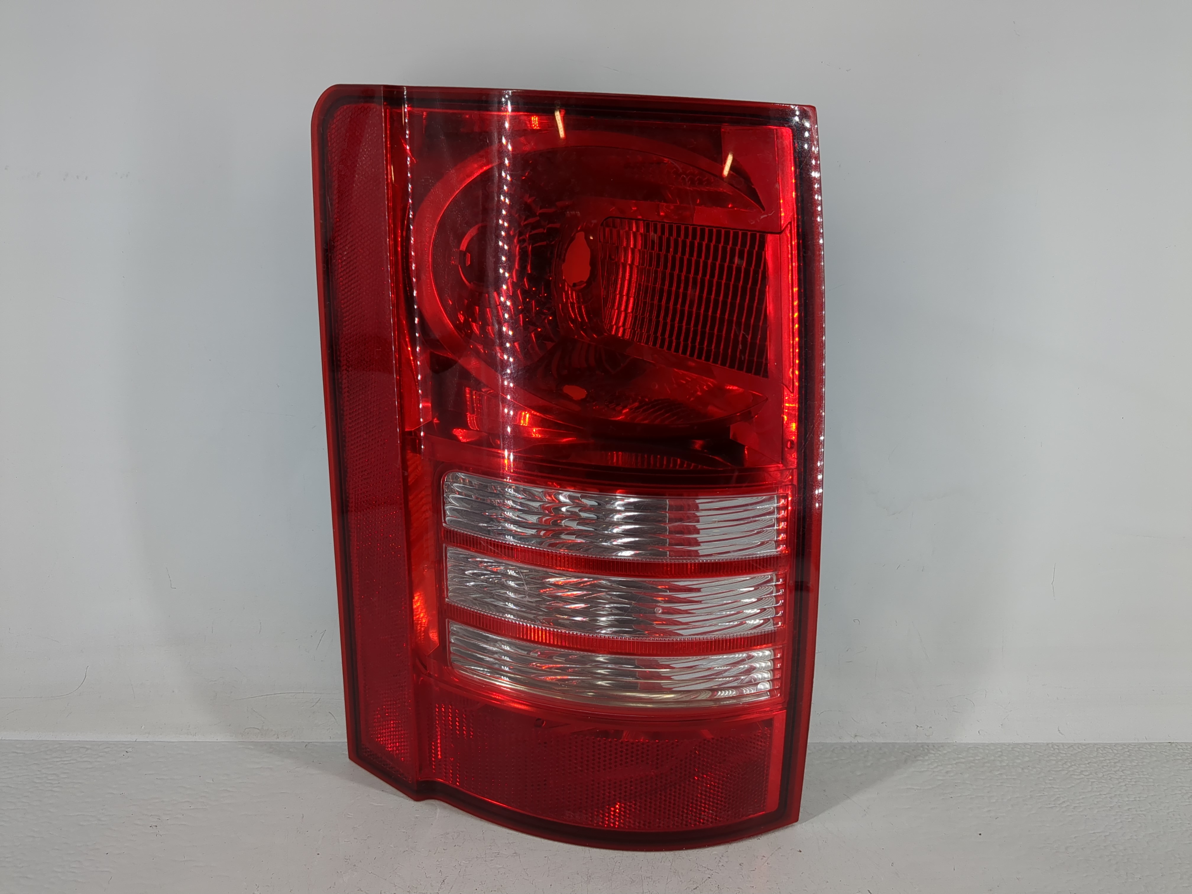2008 Chrysler Town & Country Driver Left Side Tail Light Taillight Oem 1159737 - Oemusedautoparts1.com