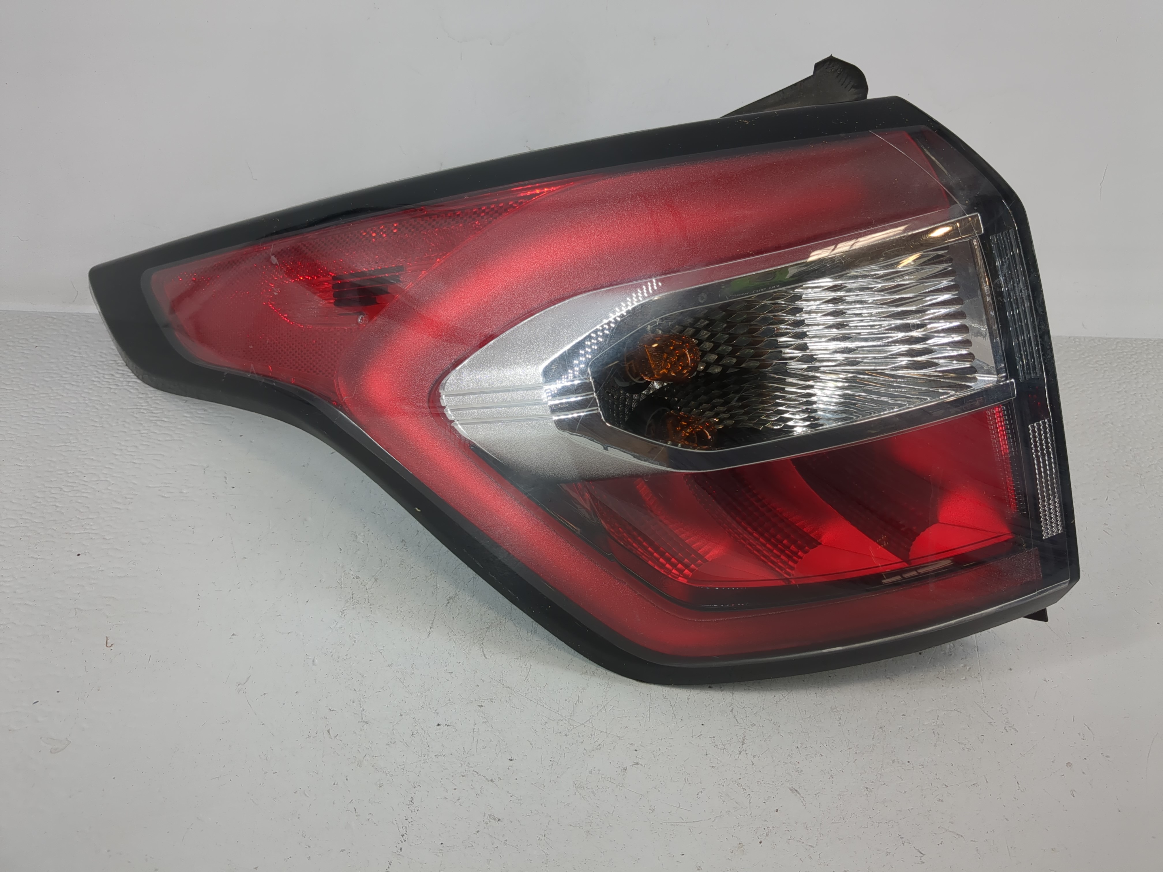 Picture of 2017-2018 Ford Escape Driver Left Side Tail Light Taillight Oem 1159742