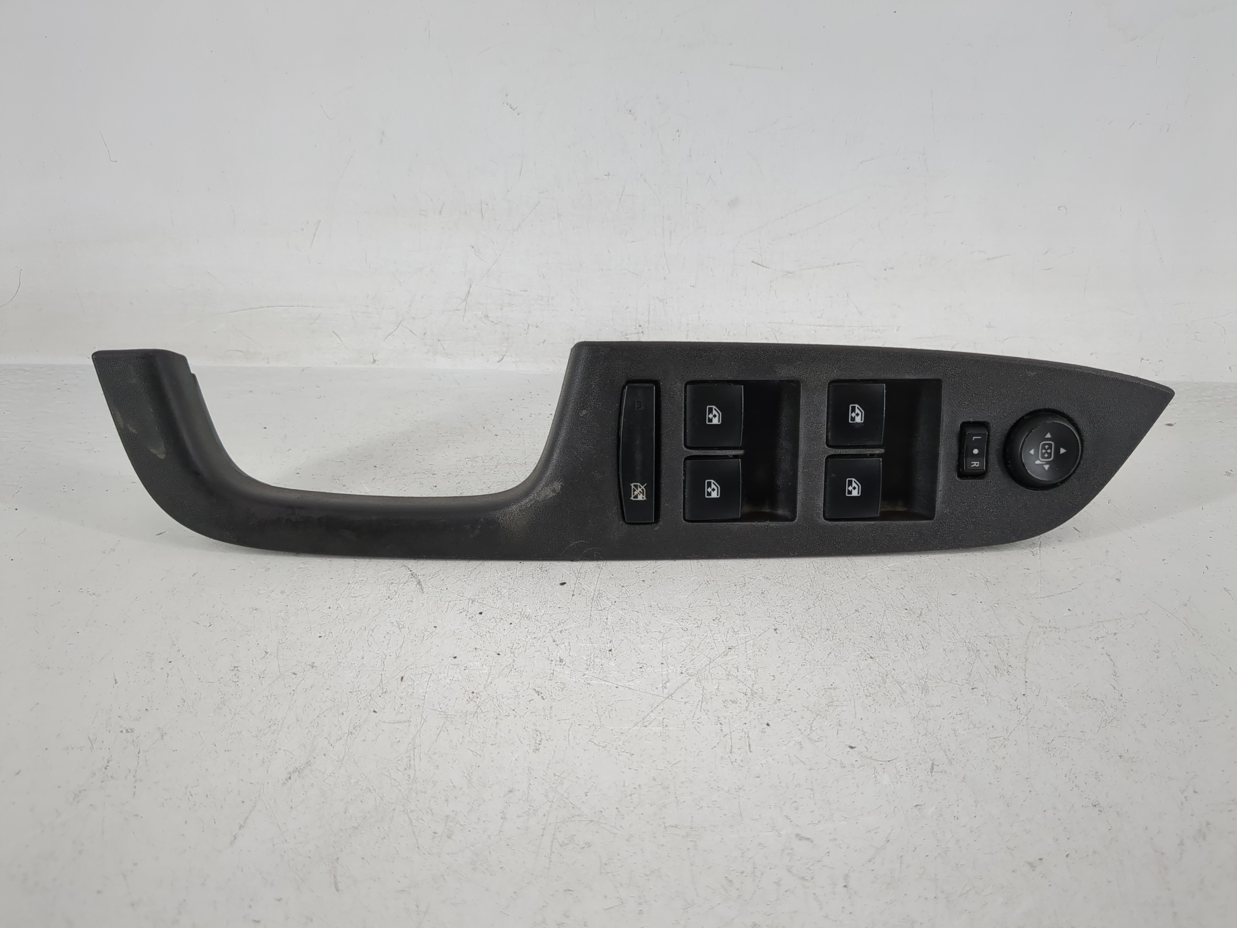 Picture of 2010-2017 Chevrolet Equinox Driver Left Door Master Power Window Switch 1159873