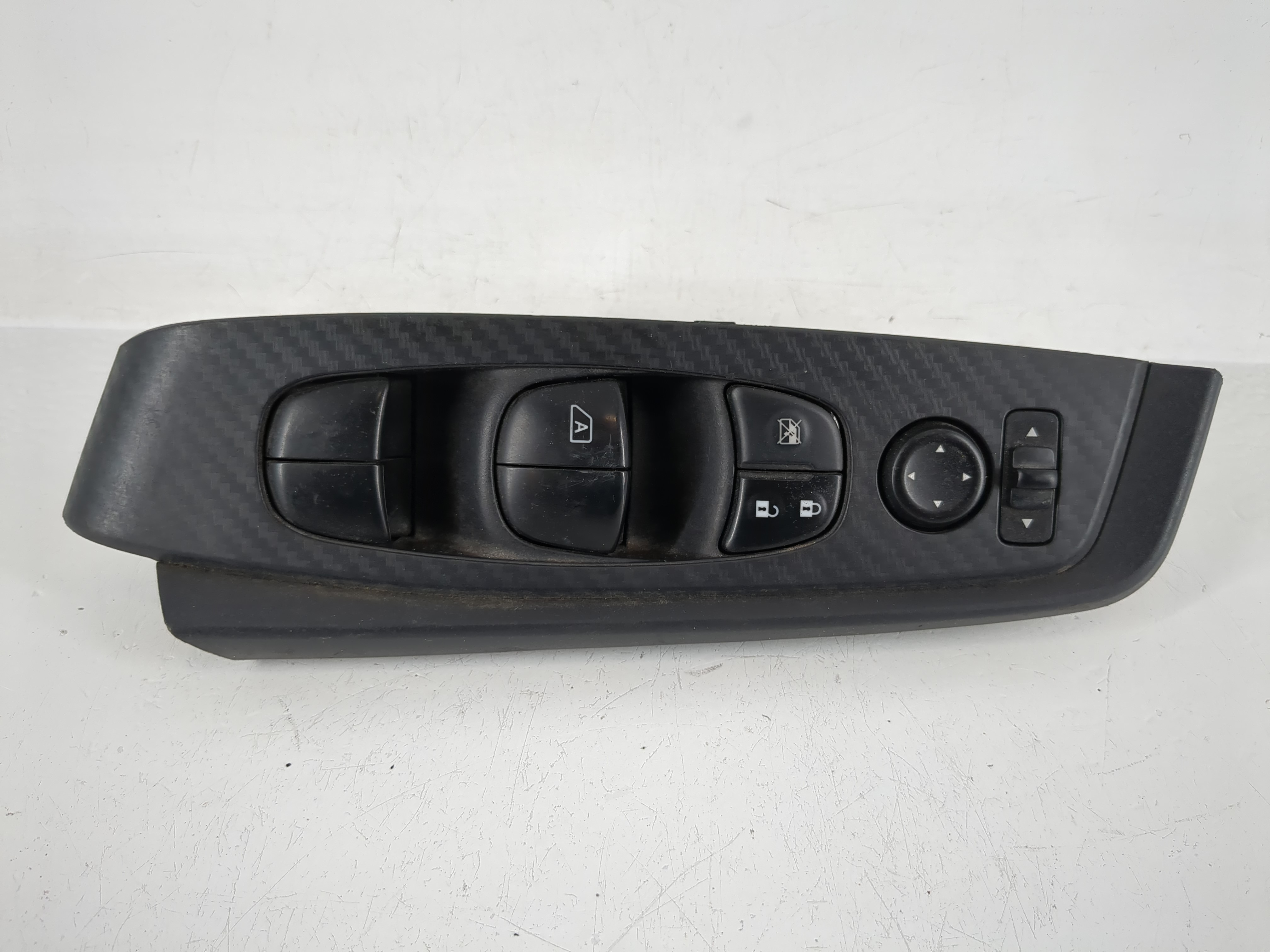 2020-2022 Nissan Sentra Driver Left Door Master Power Window Switch 1159918 - Oemusedautoparts1.com