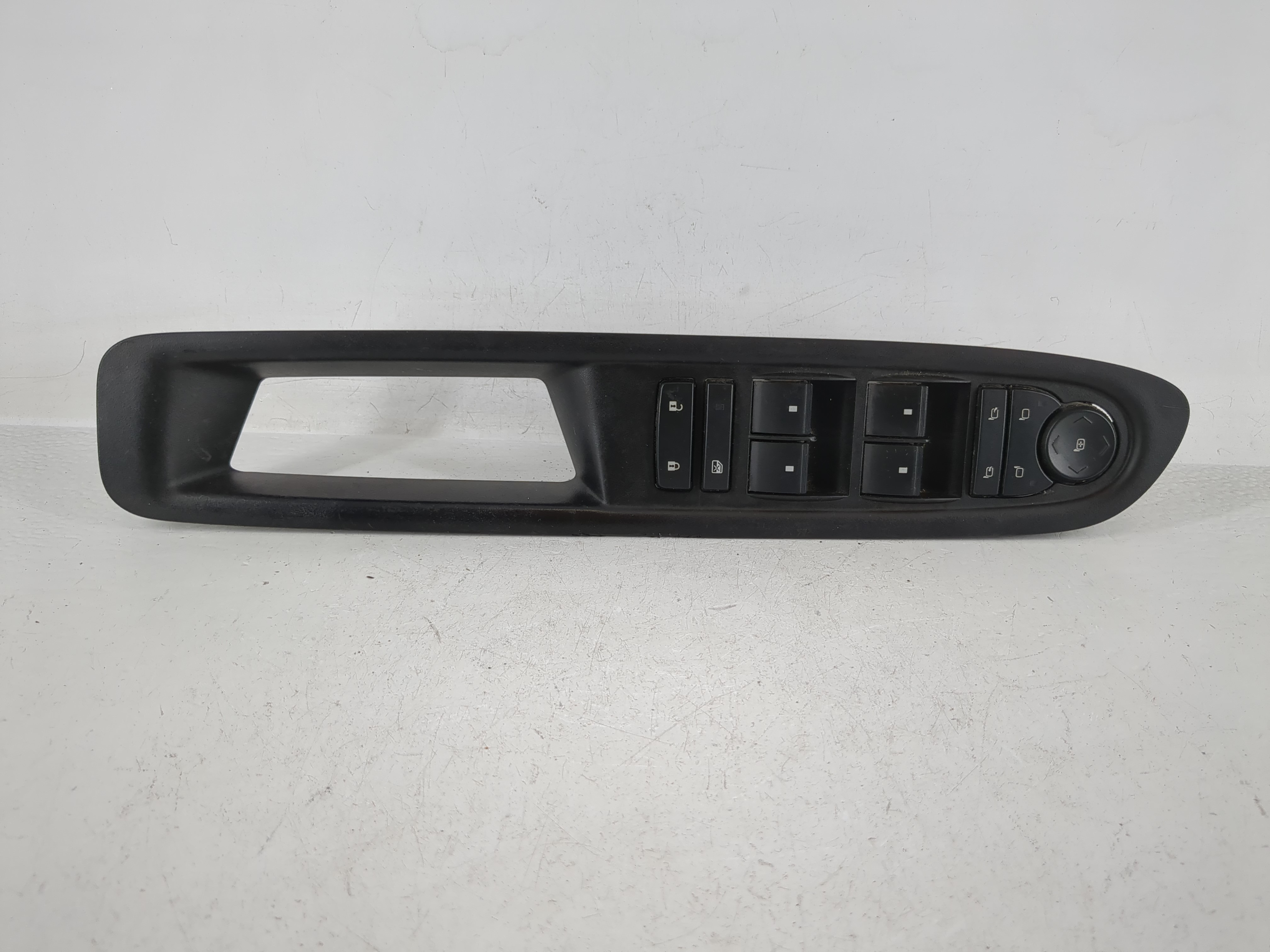 2010-2017 Gmc Acadia Driver Left Door Master Power Window Switch 1159931 - Oemusedautoparts1.com