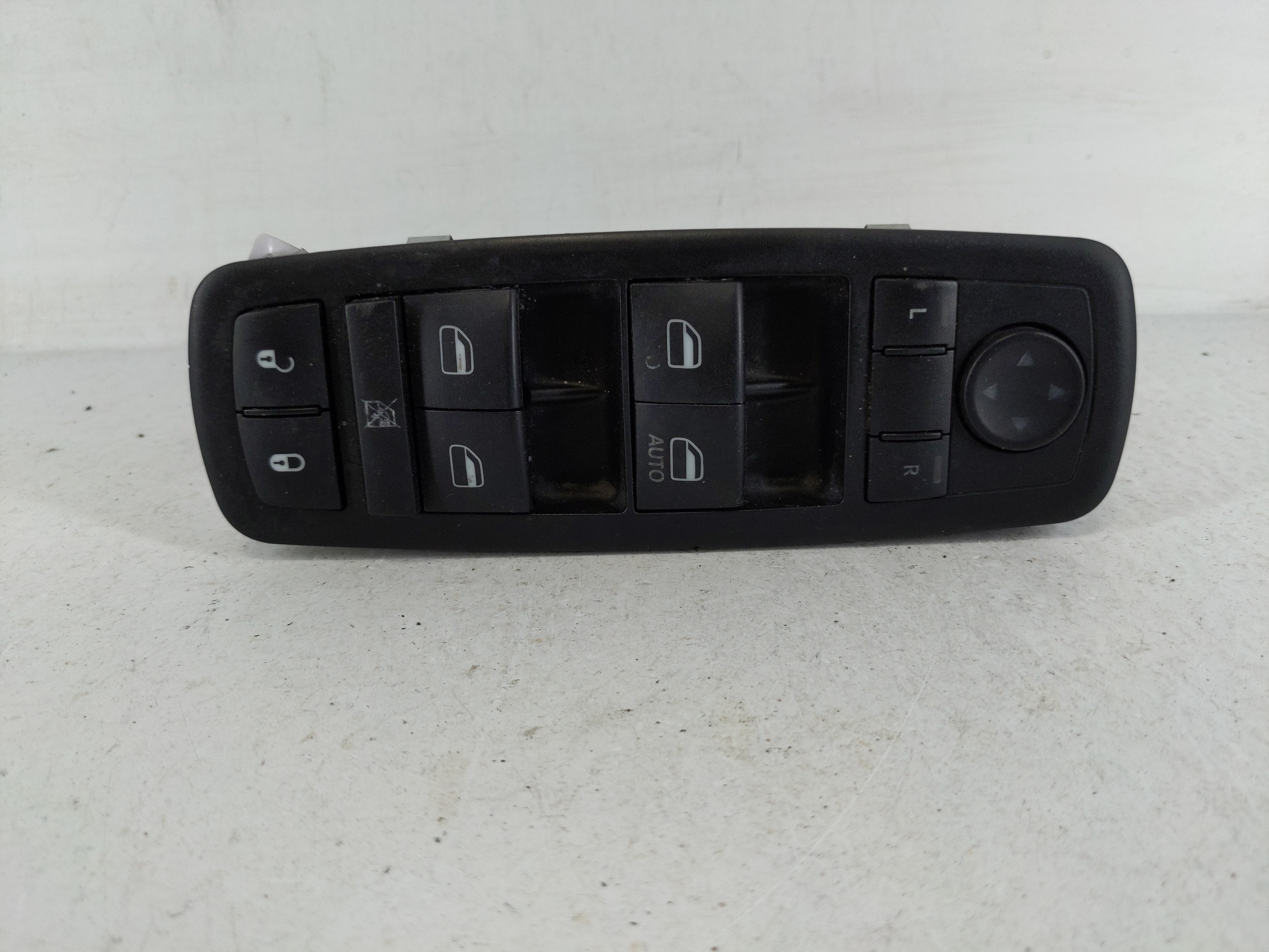Dodge Caravan Driver Left Door Master Power Window Switch 1159953 - Oemusedautoparts1.com