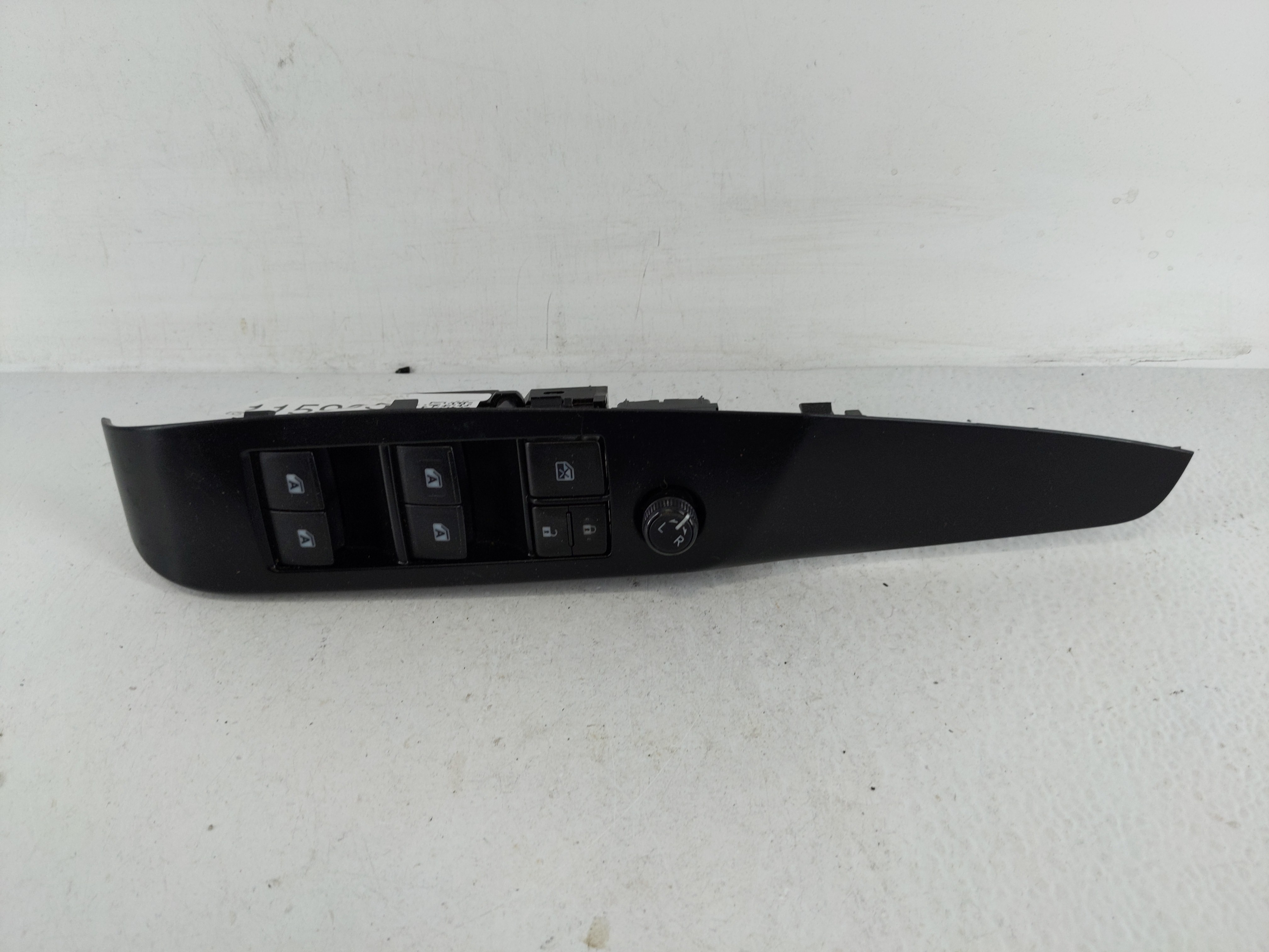 2018-2022 Toyota Camry Driver Left Door Master Power Window Switch 1159959 - Oemusedautoparts1.com