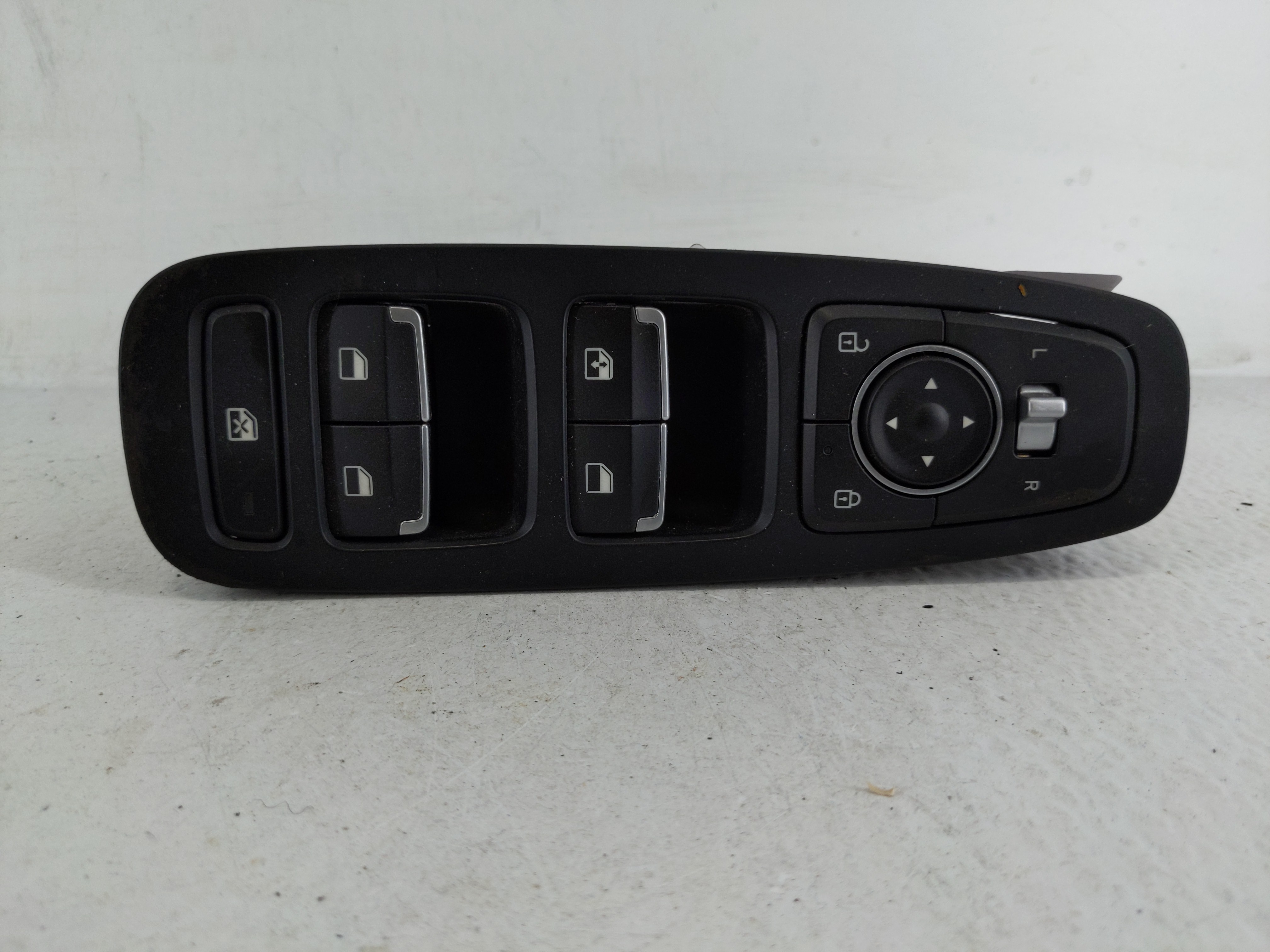2020-2023 Hyundai Sonata Driver Left Door Master Power Window Switch 1159962 - Oemusedautoparts1.com