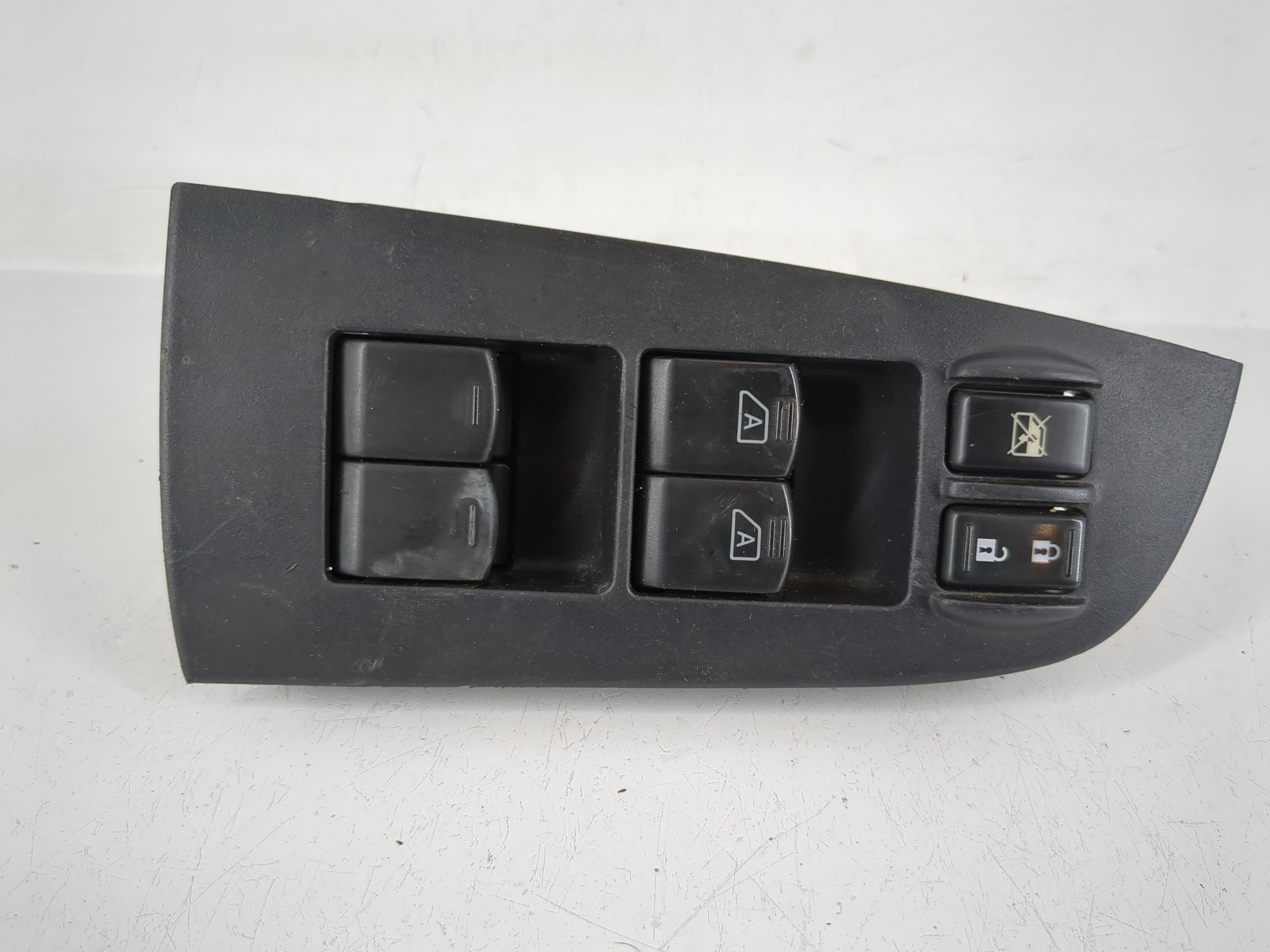 2009-2011 Nissan Maxima Driver Left Door Master Power Window Switch 1159993 - Oemusedautoparts1.com