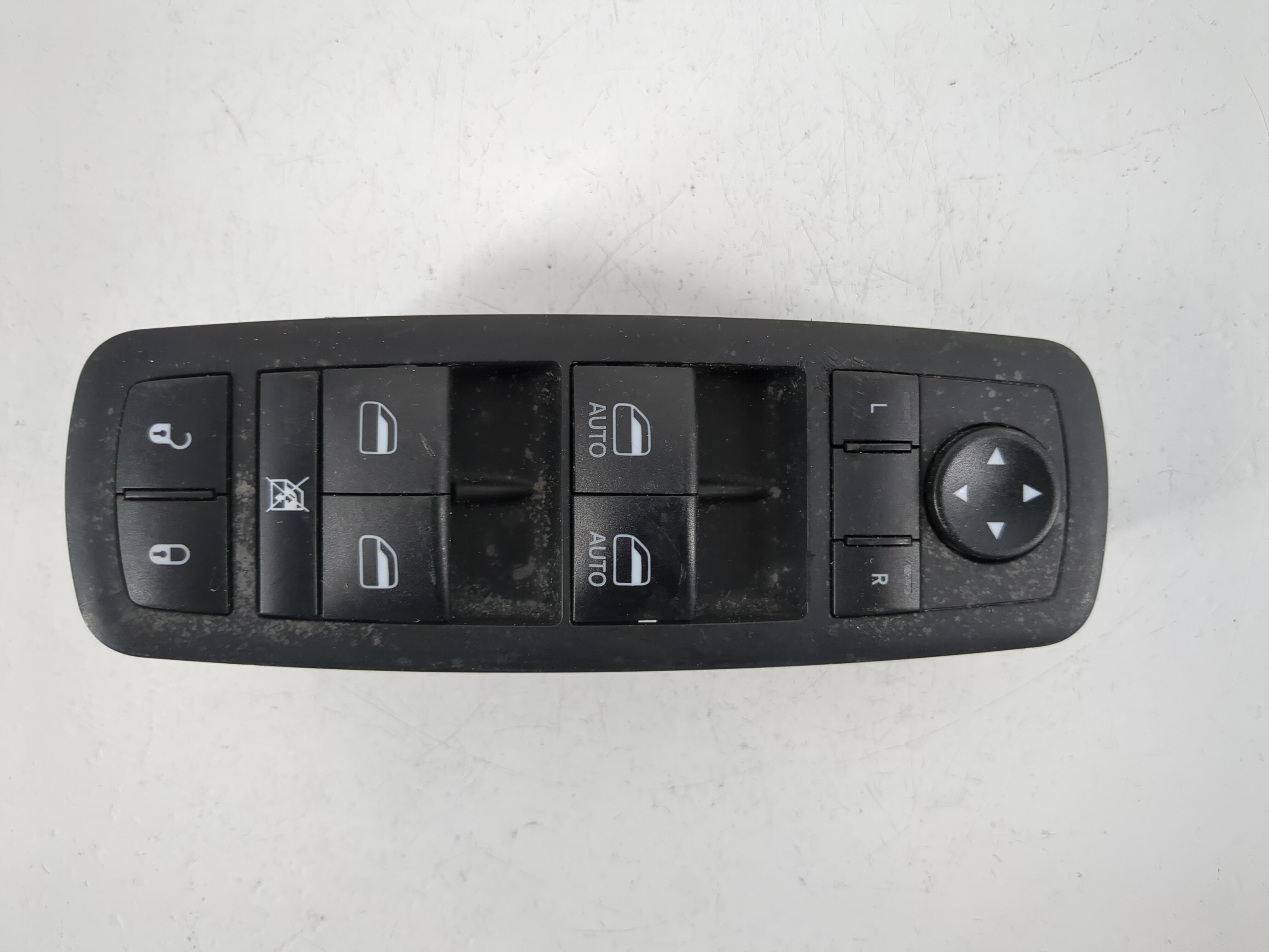 2015-2019 Chrysler 300 Driver Left Door Master Power Window Switch 1159997 - Oemusedautoparts1.com