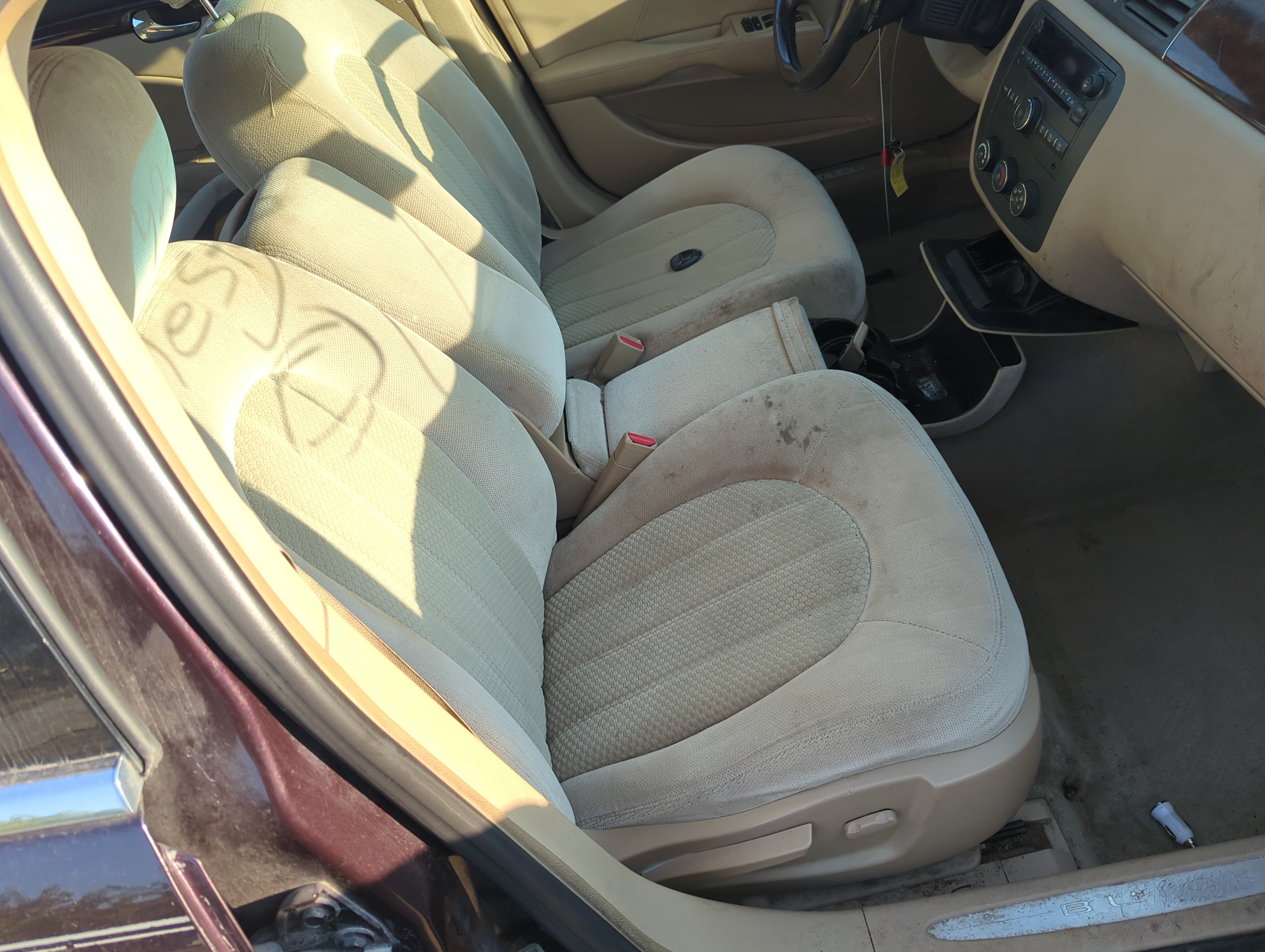 2009-2010 Buick Lucerne Passenger Front Seat Oem 1160432 - Oemusedautoparts1.com