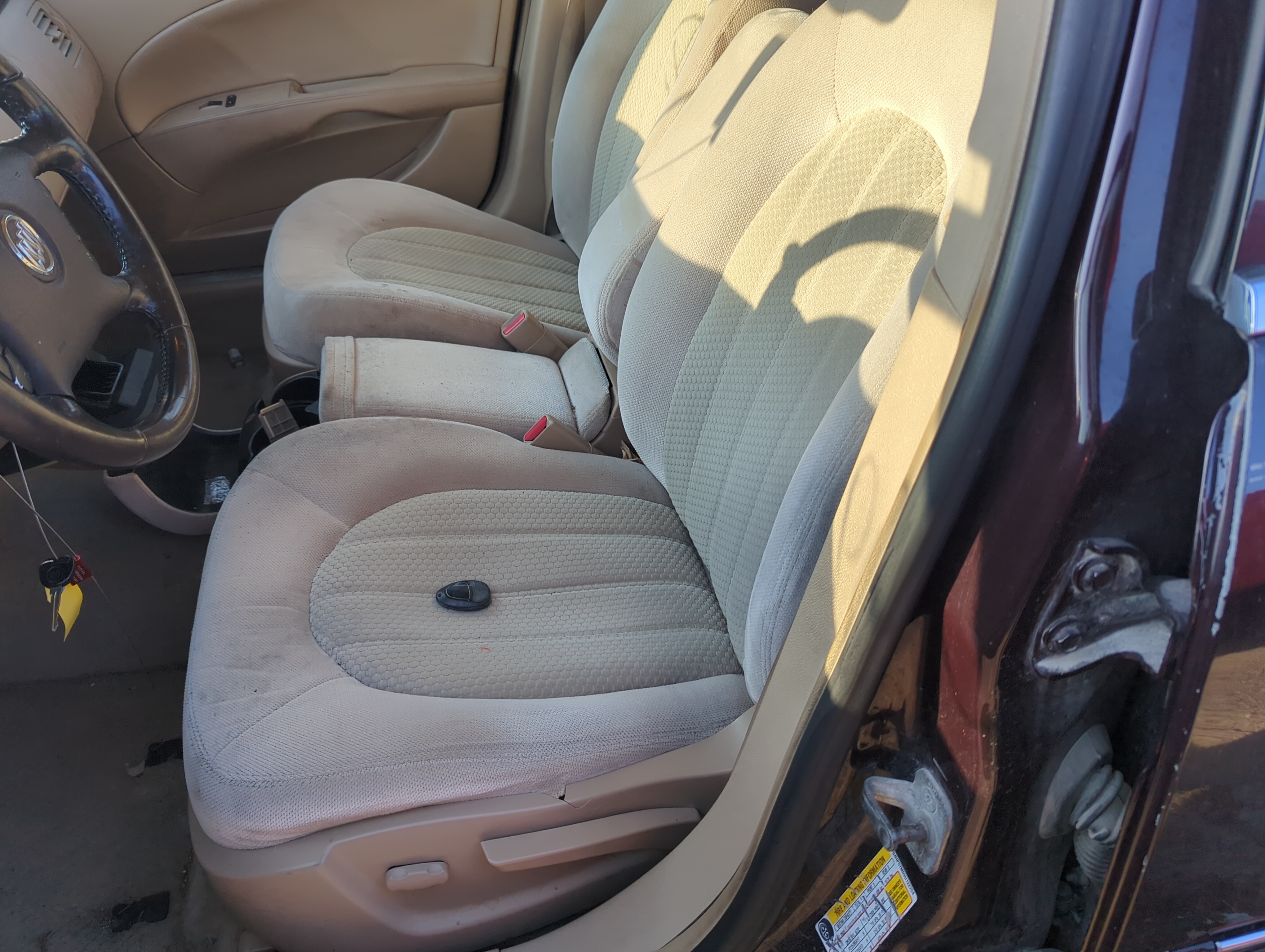 2006-2010 Buick Lucerne Driver Front Seat Oem 1160486 - Oemusedautoparts1.com