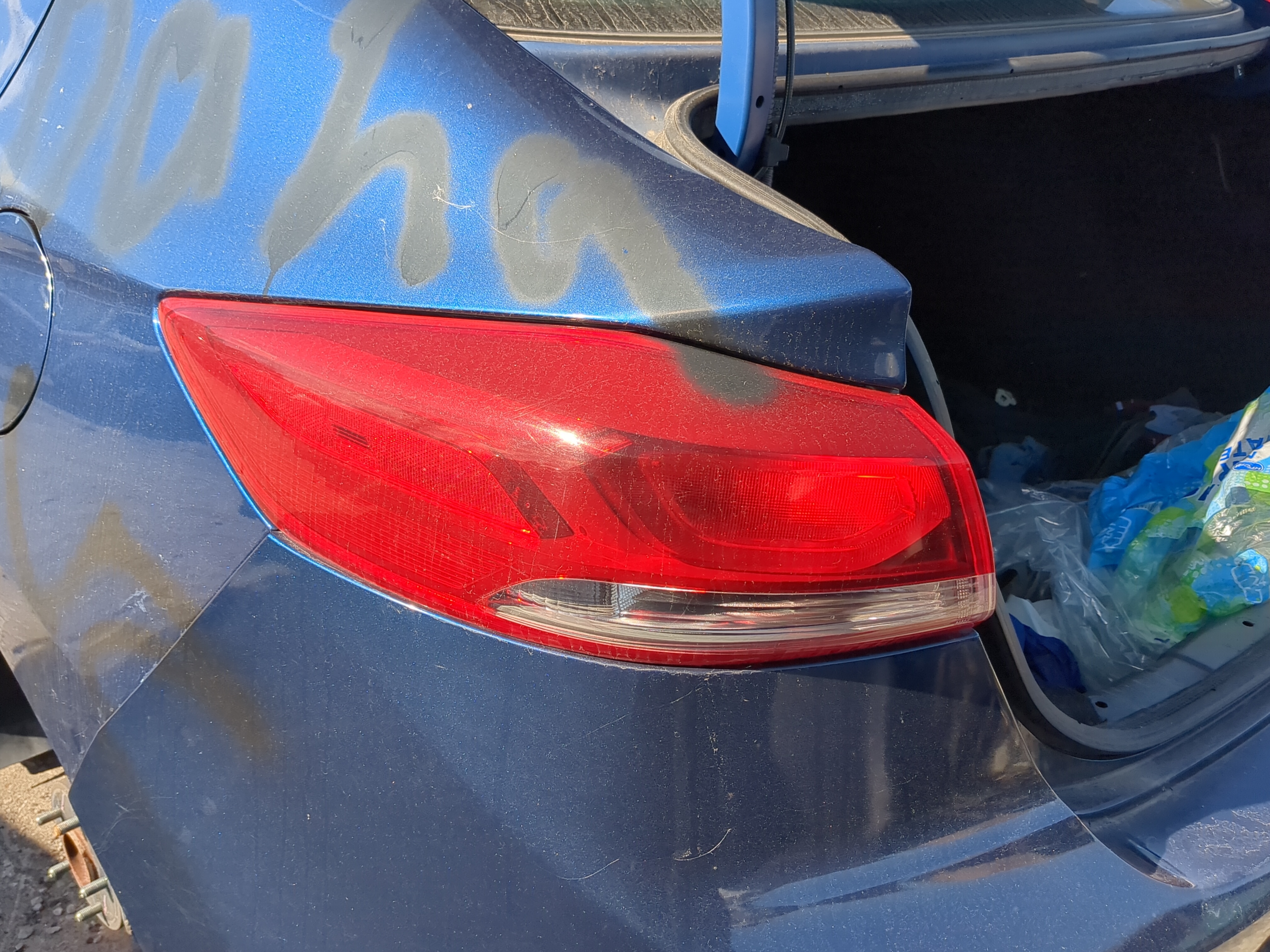 Picture of 2017-2018 Hyundai Elantra Driver Left Side Tail Light Taillight Oem 1160595