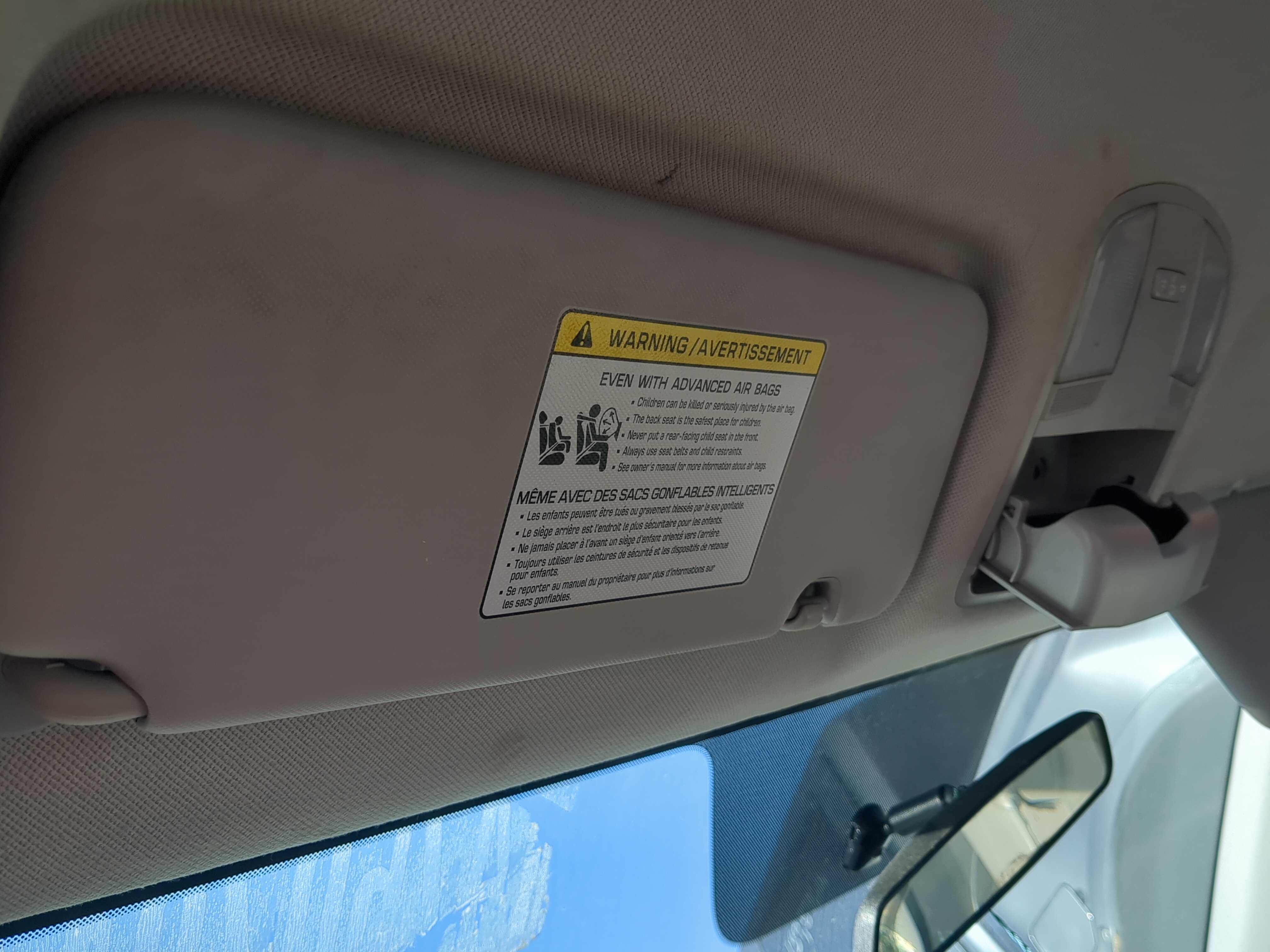 2017-2020 Hyundai Elantra Driver Sun Visor Mirror Left Sunvisor 1160596 - Oemusedautoparts1.com