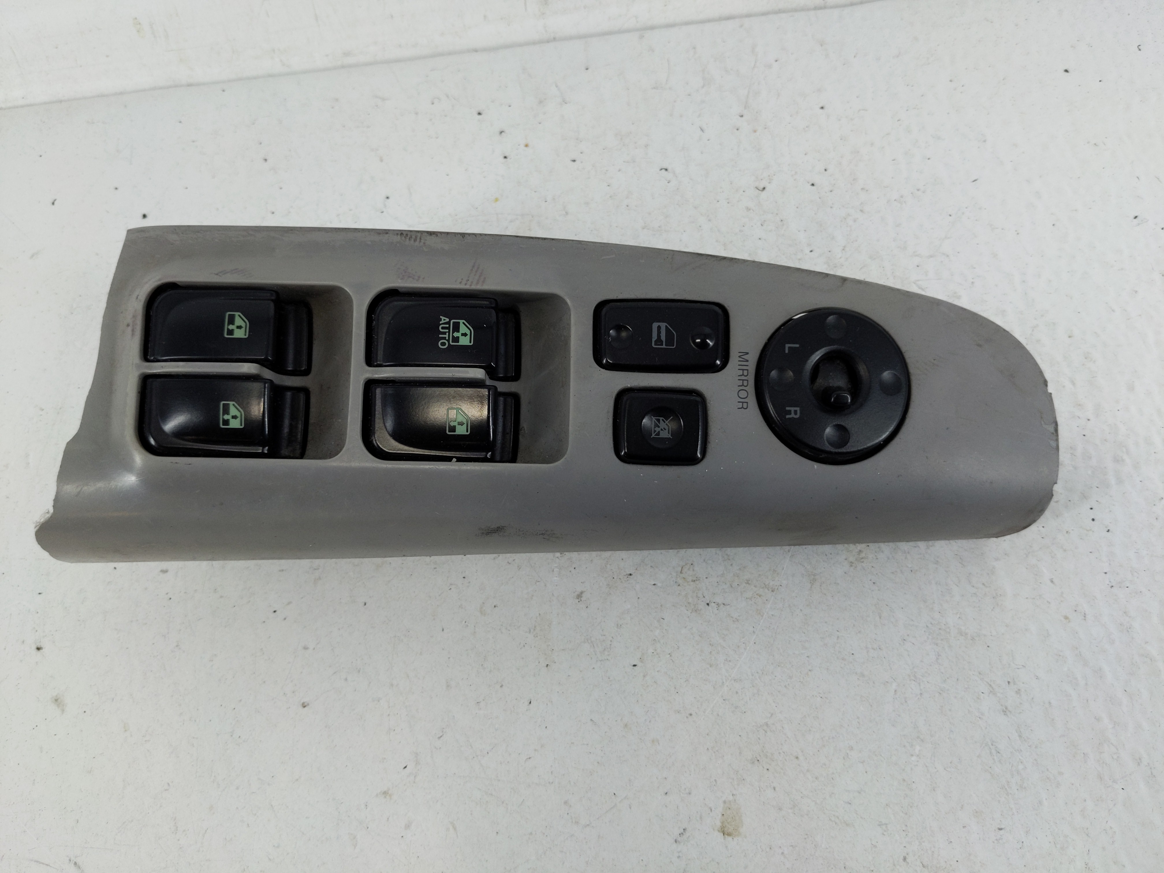 2006-2008 Hyundai Sonata Driver Left Door Master Power Window Switch 1161053 - Oemusedautoparts1.com