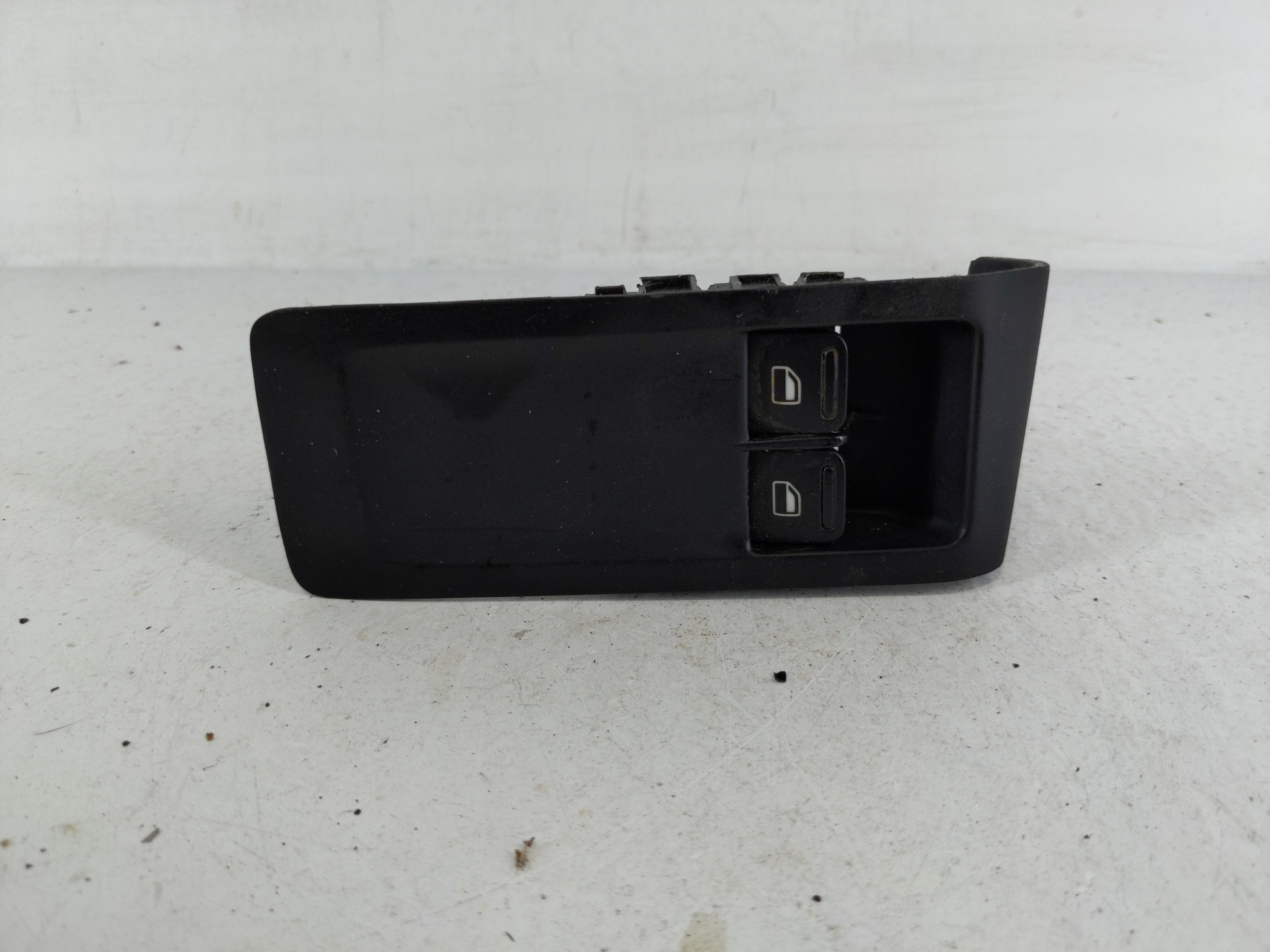 2012-2019 Volkswagen Beetle Driver Left Door Master Power Window Switch 1161071 - Oemusedautoparts1.com