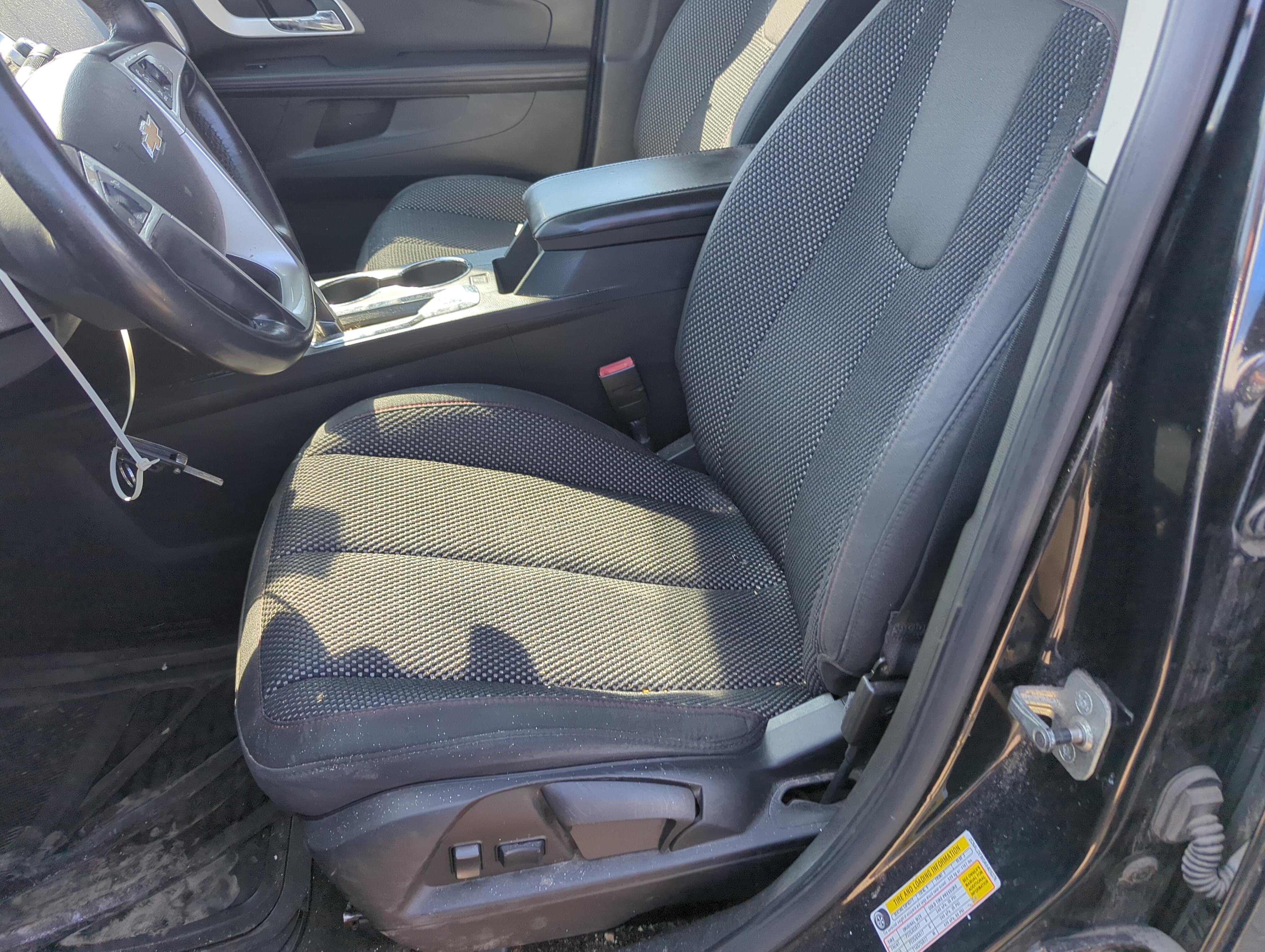 Picture of 2010-2011 Chevrolet Equinox Driver Front Seat Oem 1161146