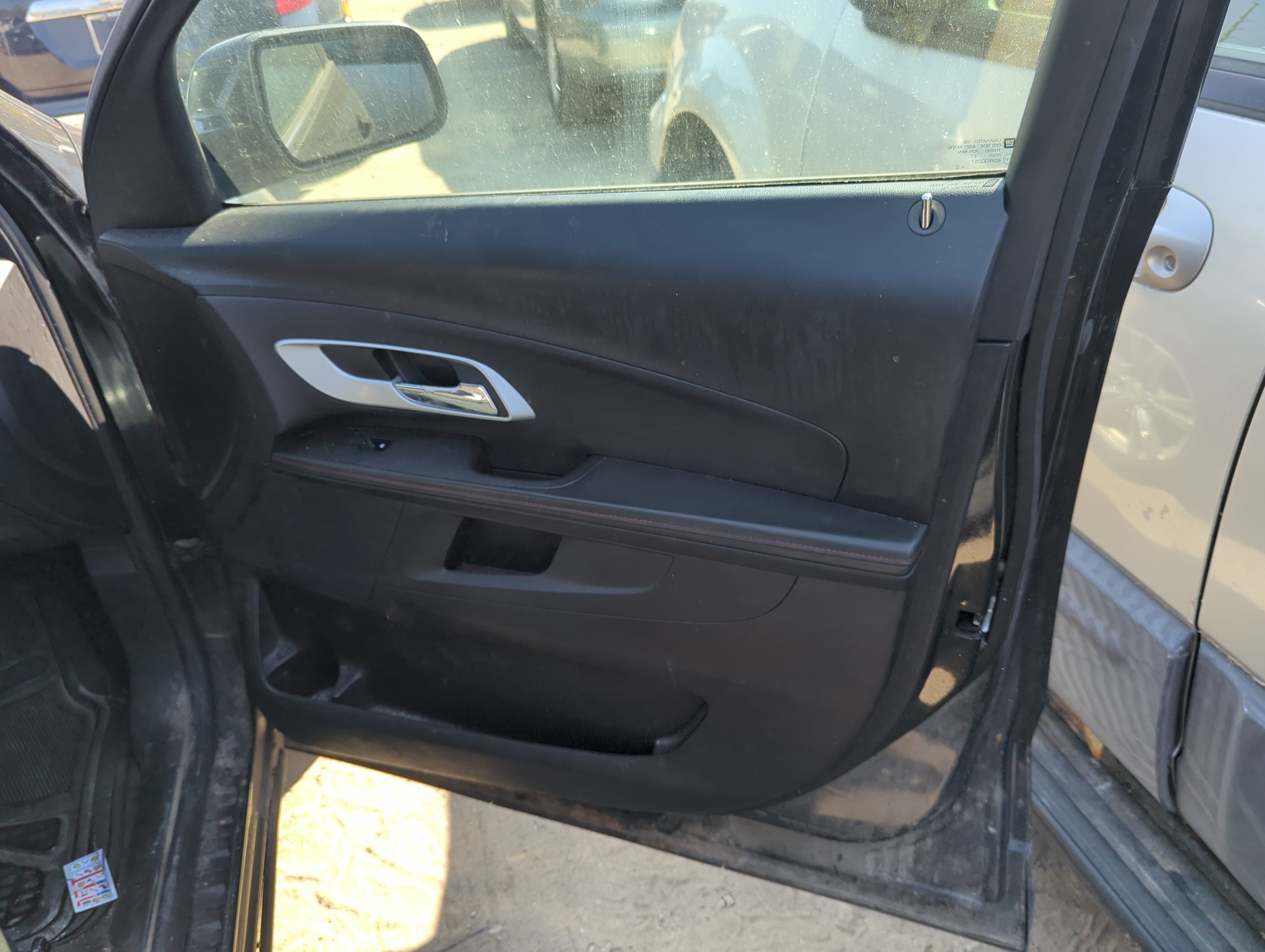 Picture of 2010 Chevrolet Equinox Front Right Passenger Interior Door Panel Trim 1161255