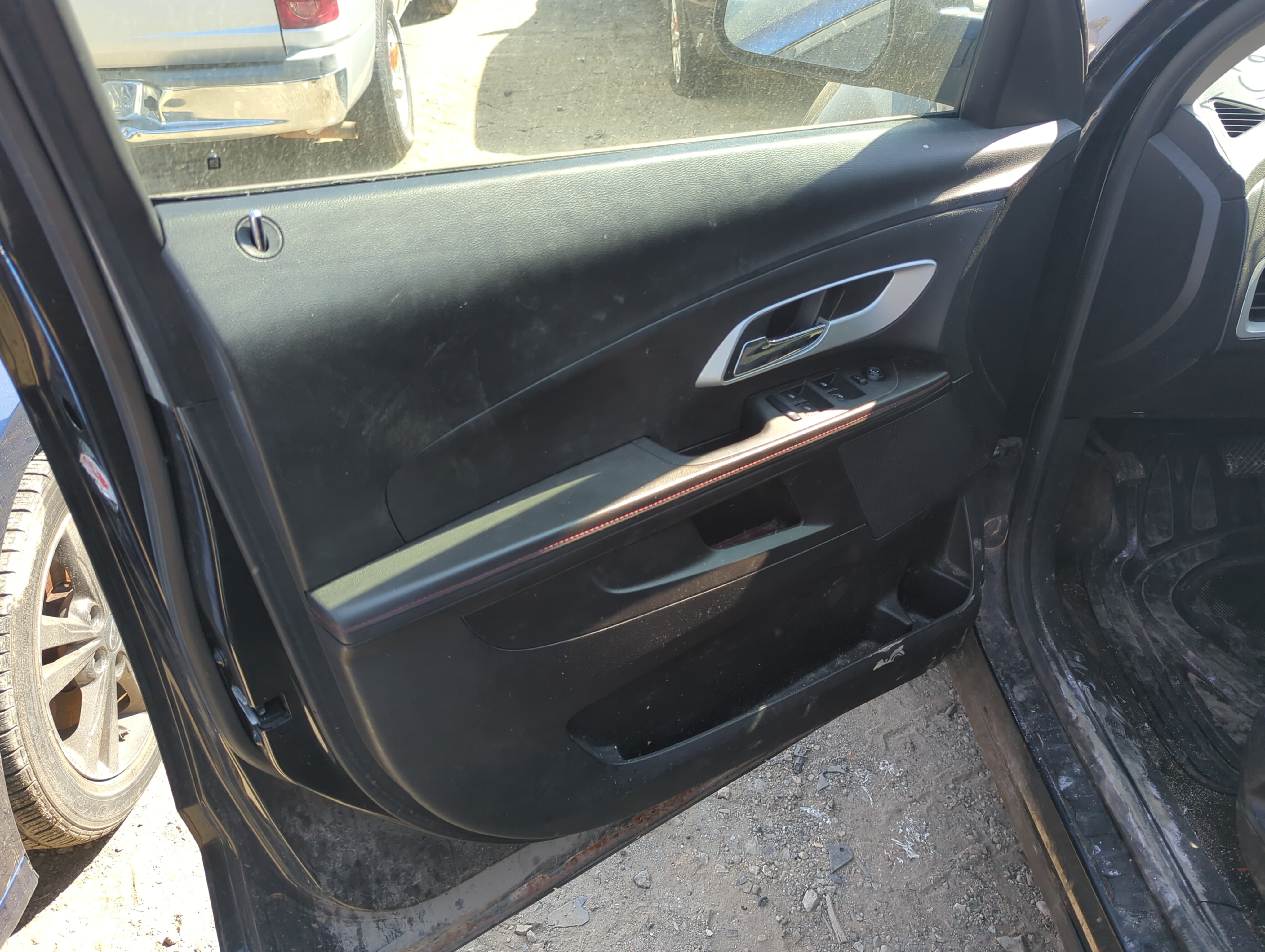 Picture of 2010 Chevrolet Equinox Front Left Driver Interior Door Panel Trim 1161256