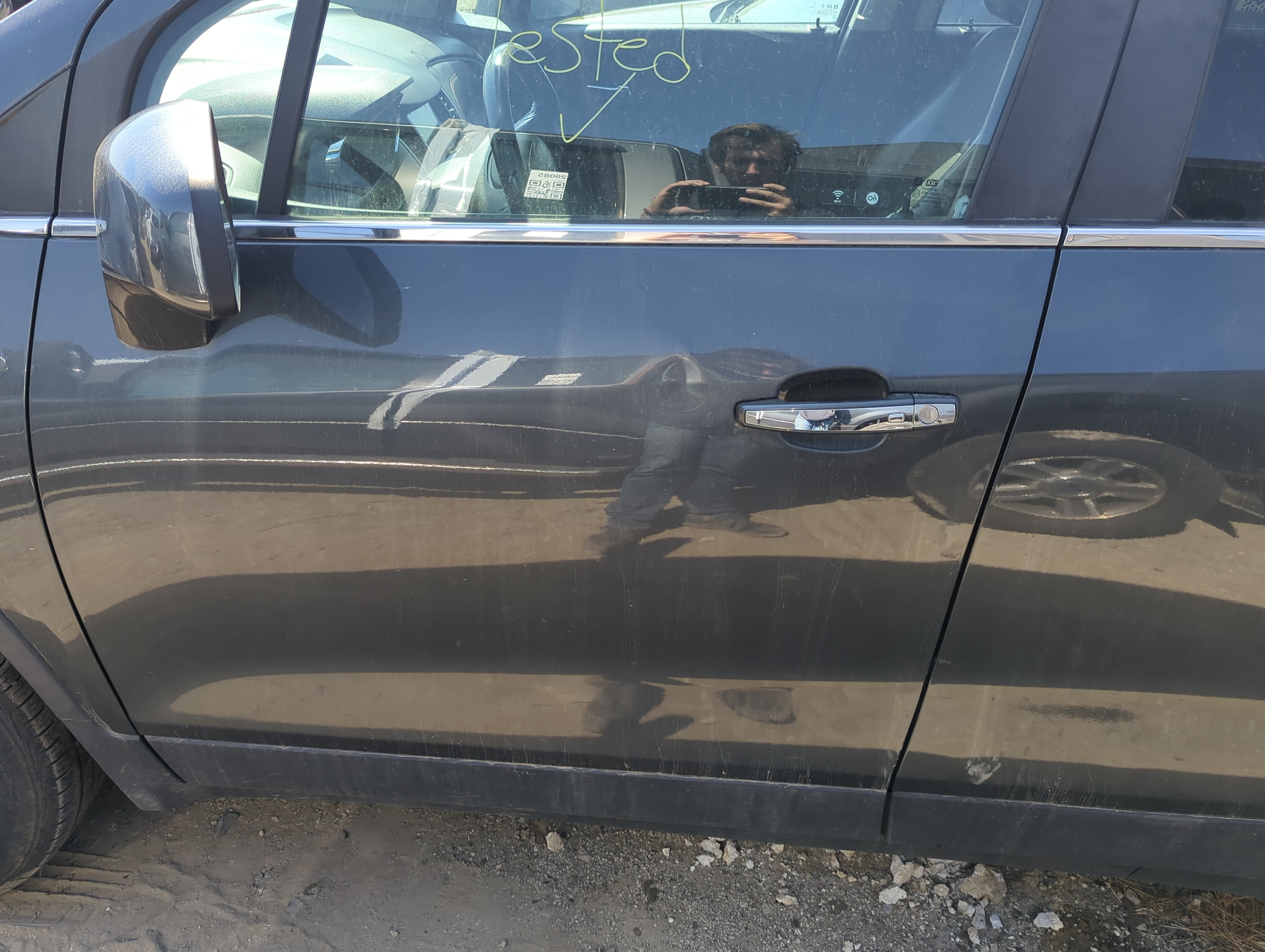 Picture of 2013-2021 Chevrolet Trax Driver Front Door Oem 1161542