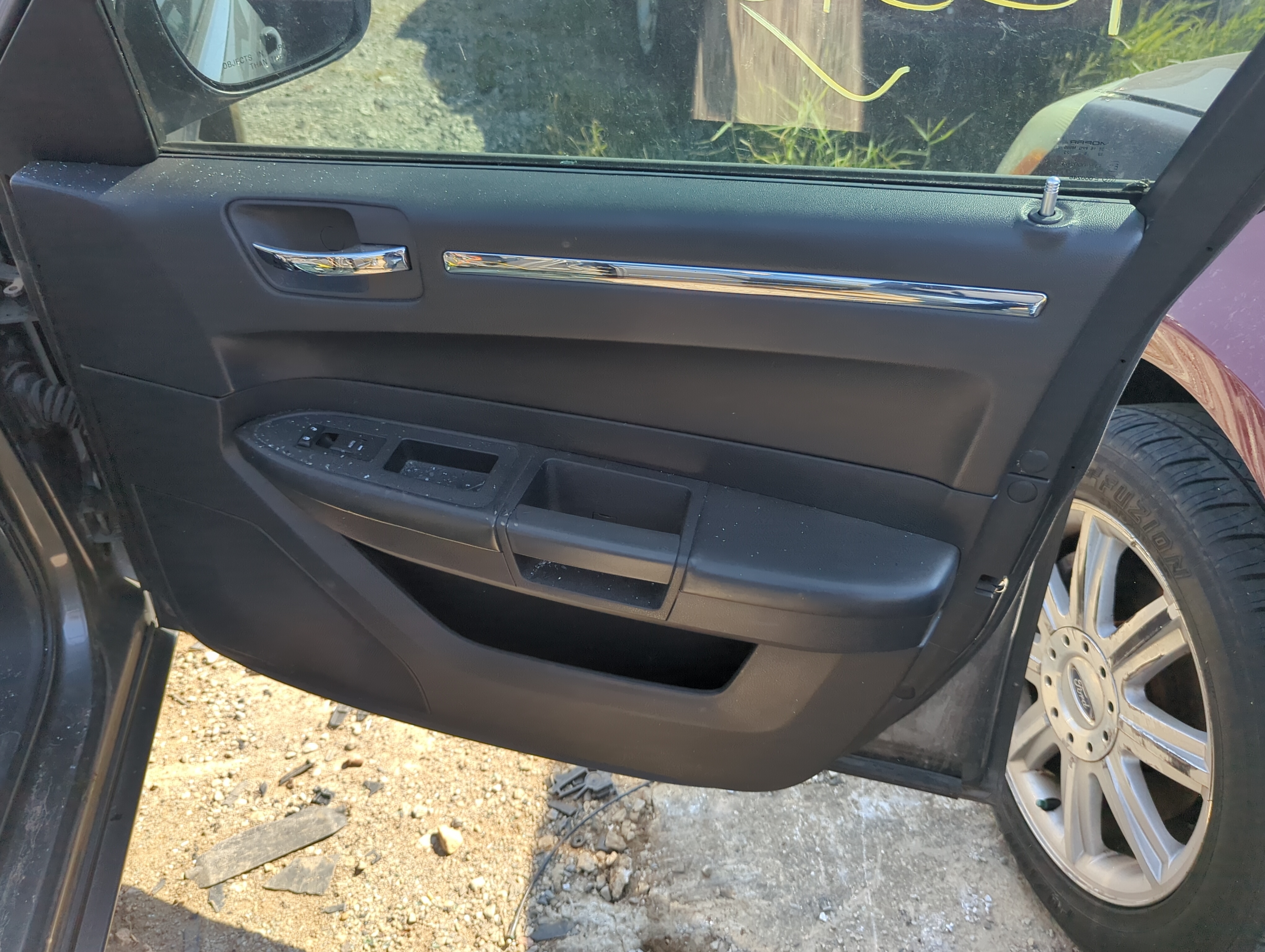 Picture of 2009 Chrysler 300 Front Right Passenger Interior Door Panel Trim 1161762