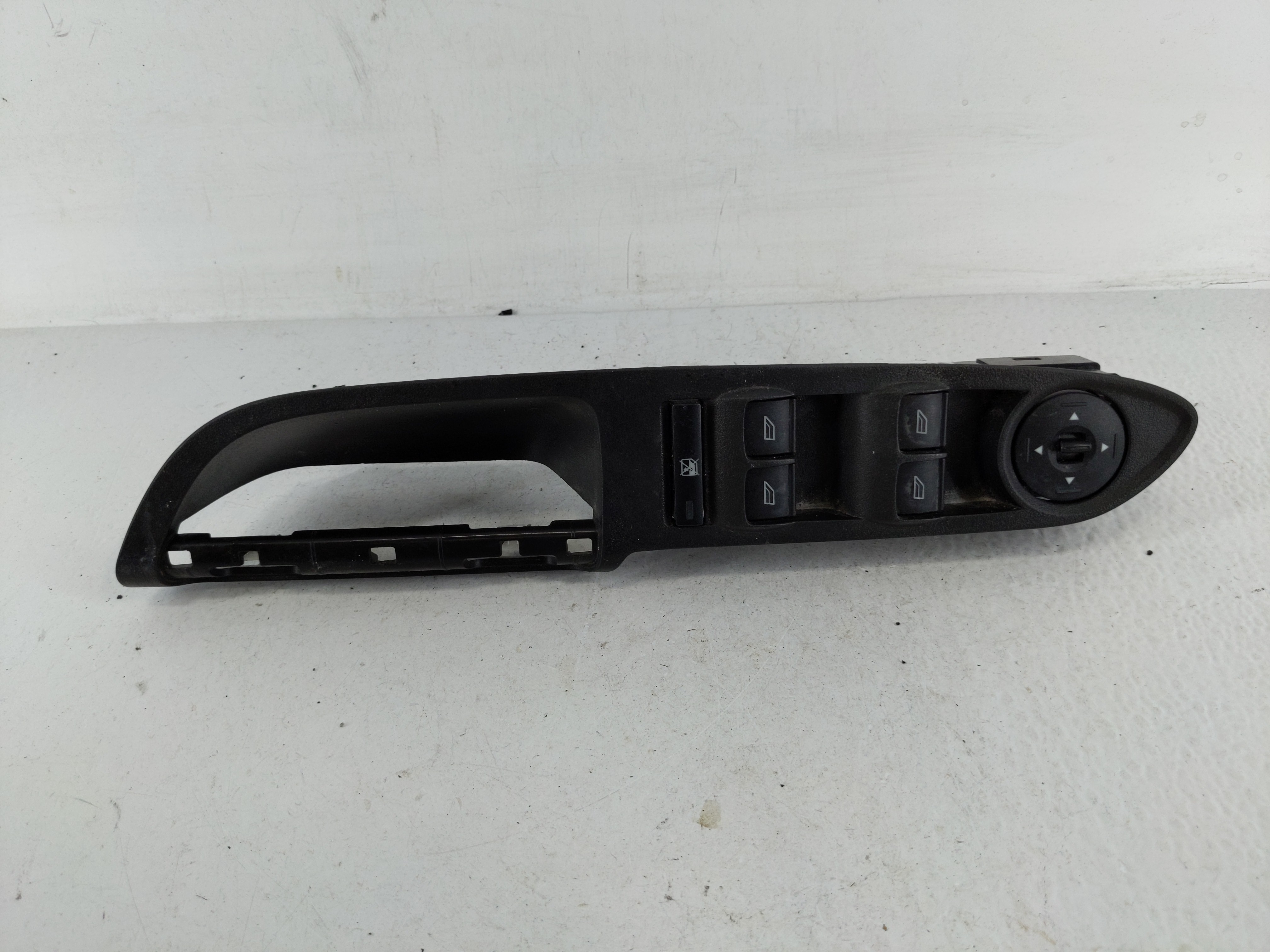 2013-2019 Ford Escape Driver Left Door Master Power Window Switch 1161799 - Oemusedautoparts1.com