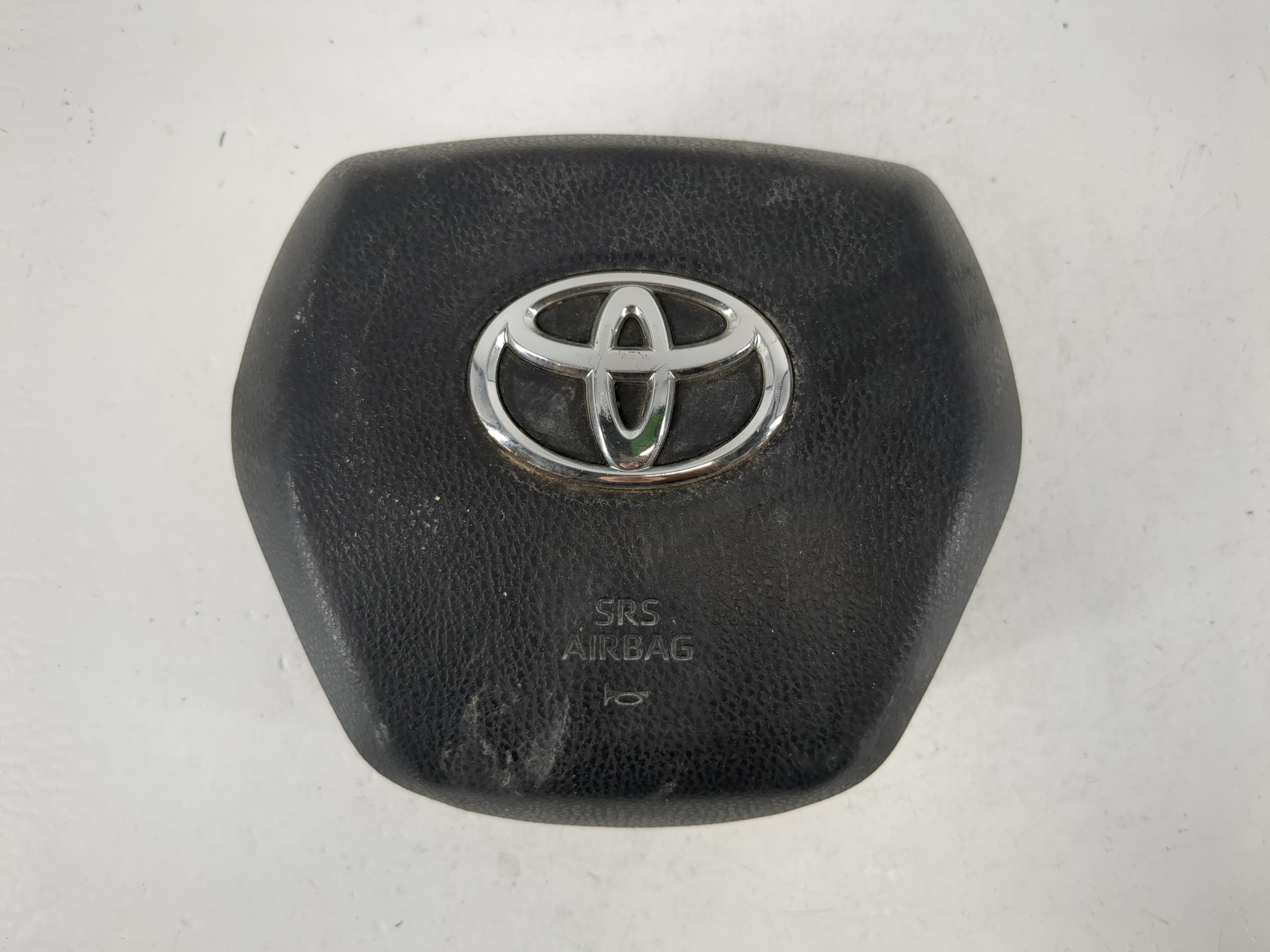 2018-2019 Toyota Camry Air Bag Driver Left Steering Wheel Mounted 1161845 - Oemusedautoparts1.com