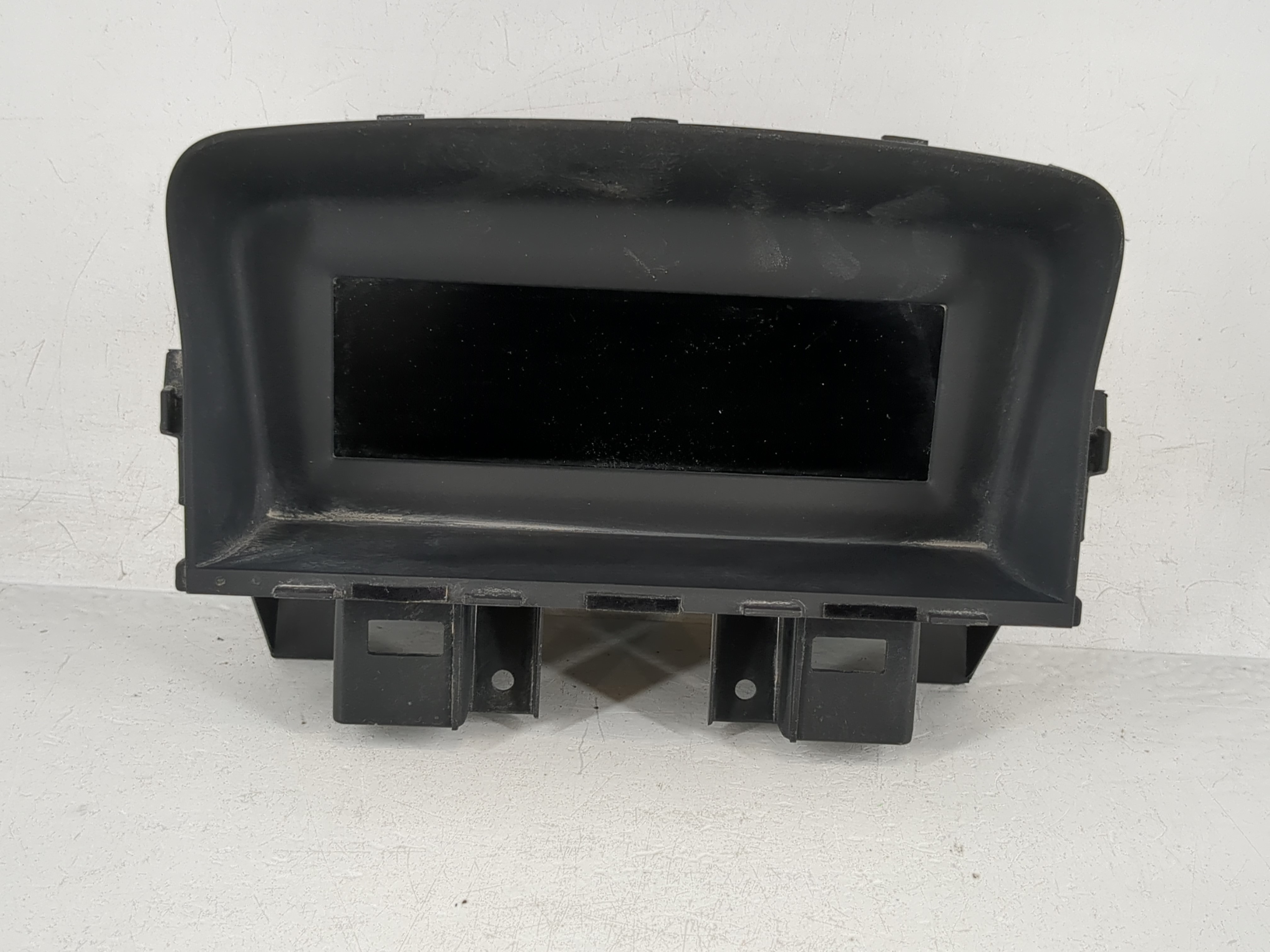 2011-2016 Chevrolet Cruze Information Display Screen 1161856 - Oemusedautoparts1.com