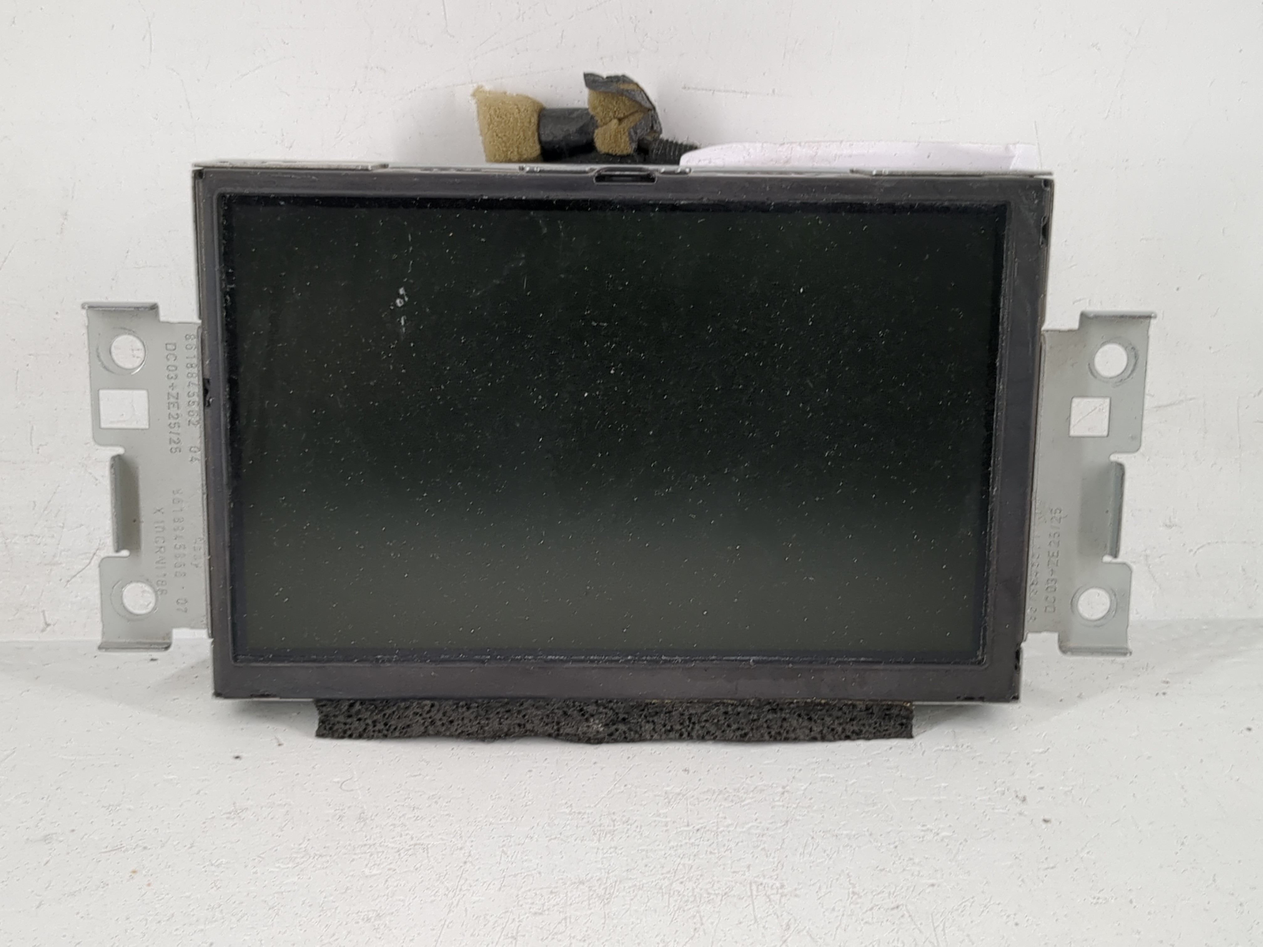 2011-2015 Volvo S60 Information Display Screen 1161884 - Oemusedautoparts1.com