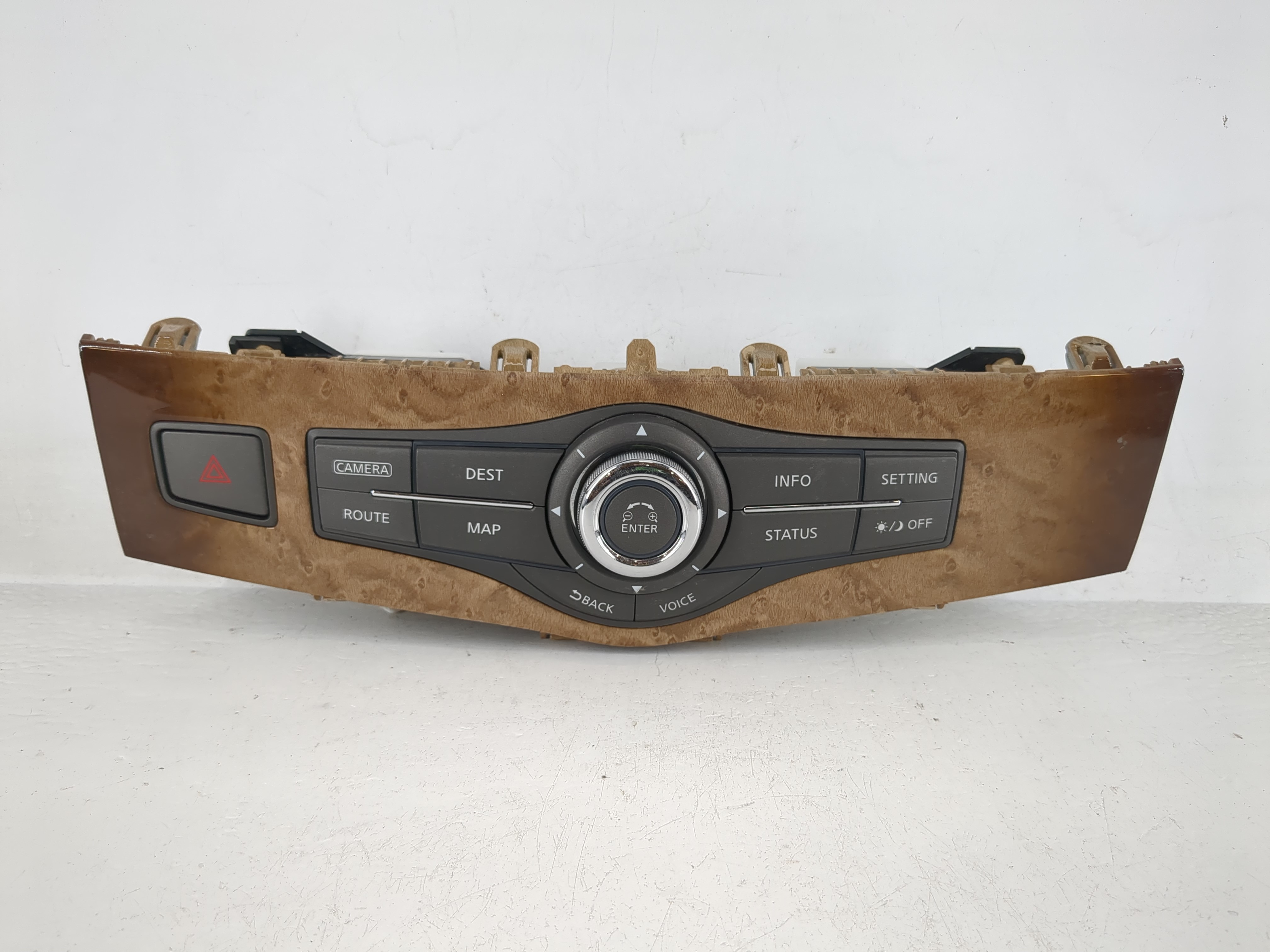 2011 Infiniti Qx56 Radio Control Panel 1161894 - Oemusedautoparts1.com