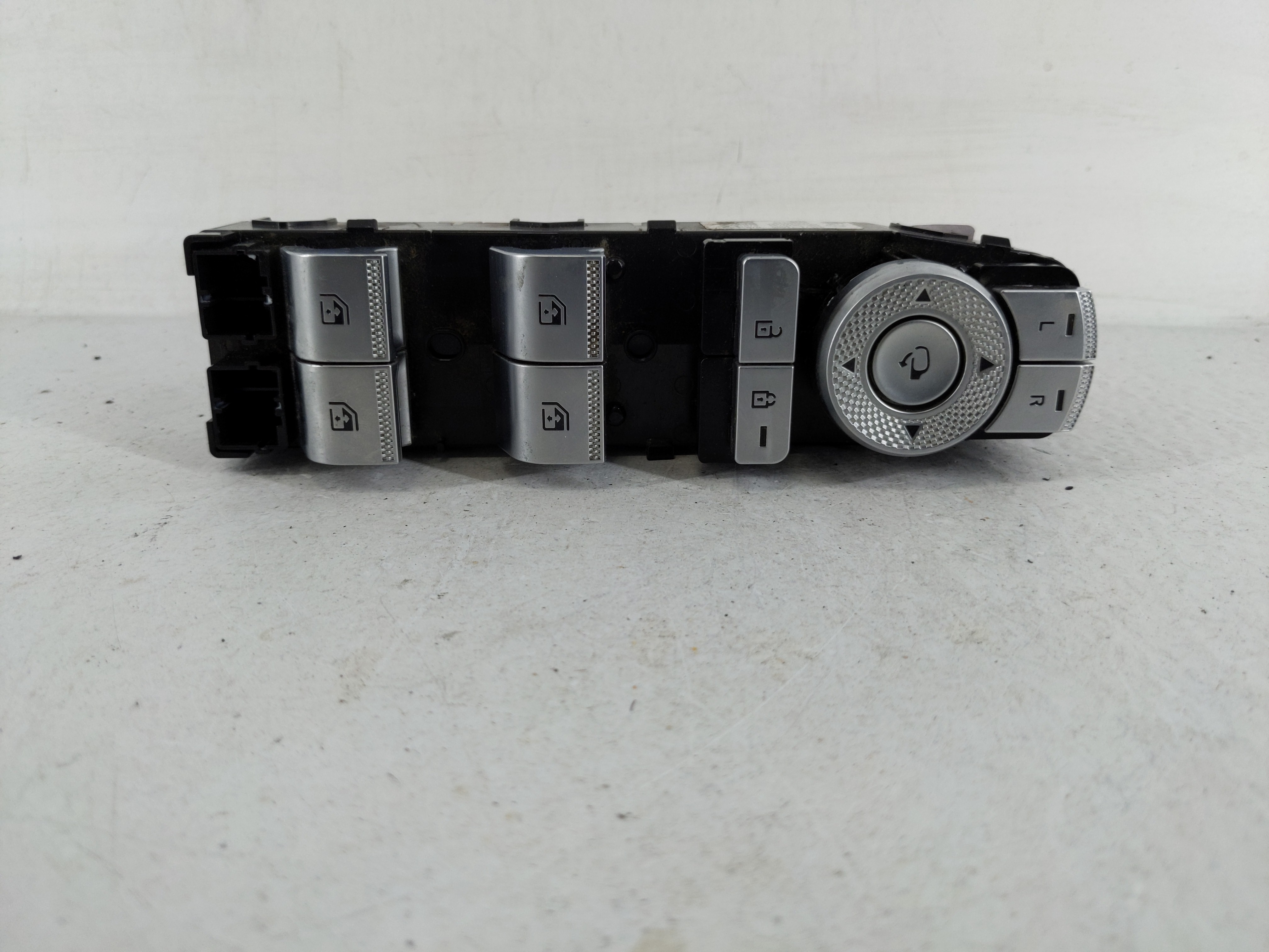 2021-2022 Genesis G80 Driver Left Door Master Power Window Switch 1161911 - Oemusedautoparts1.com